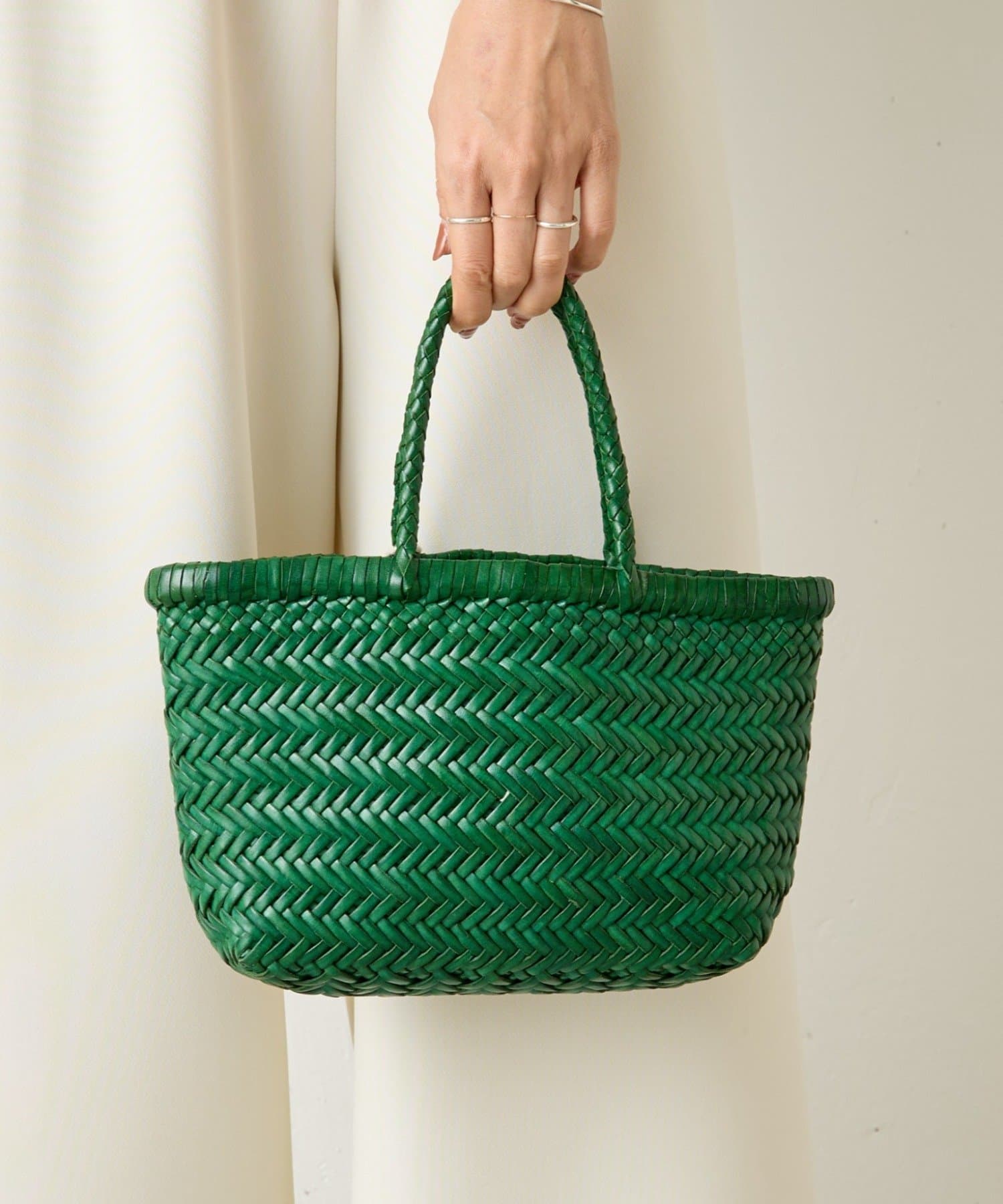 BEARDSLEY(ビアズリー) 12/21(日)12：00予約開始予定《dragon》レザートートバッグ