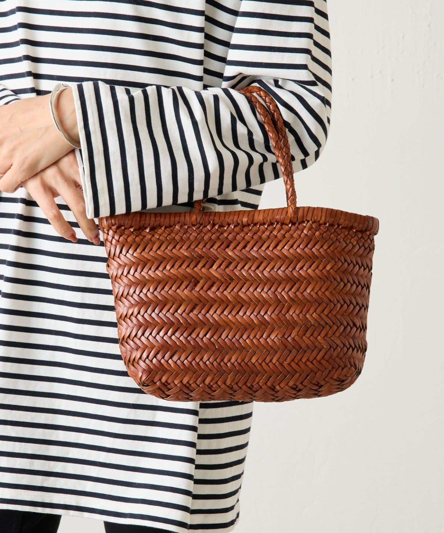 BEARDSLEY(ビアズリー) 12/21(日)12：00予約開始予定《dragon》レザートートバッグ