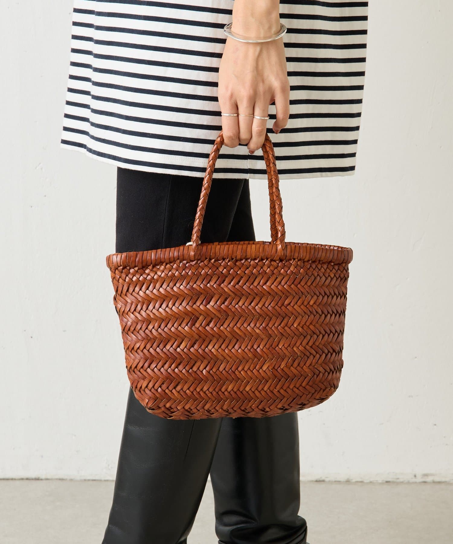 BEARDSLEY(ビアズリー) 12/21(日)12：00予約開始予定《dragon》レザートートバッグ