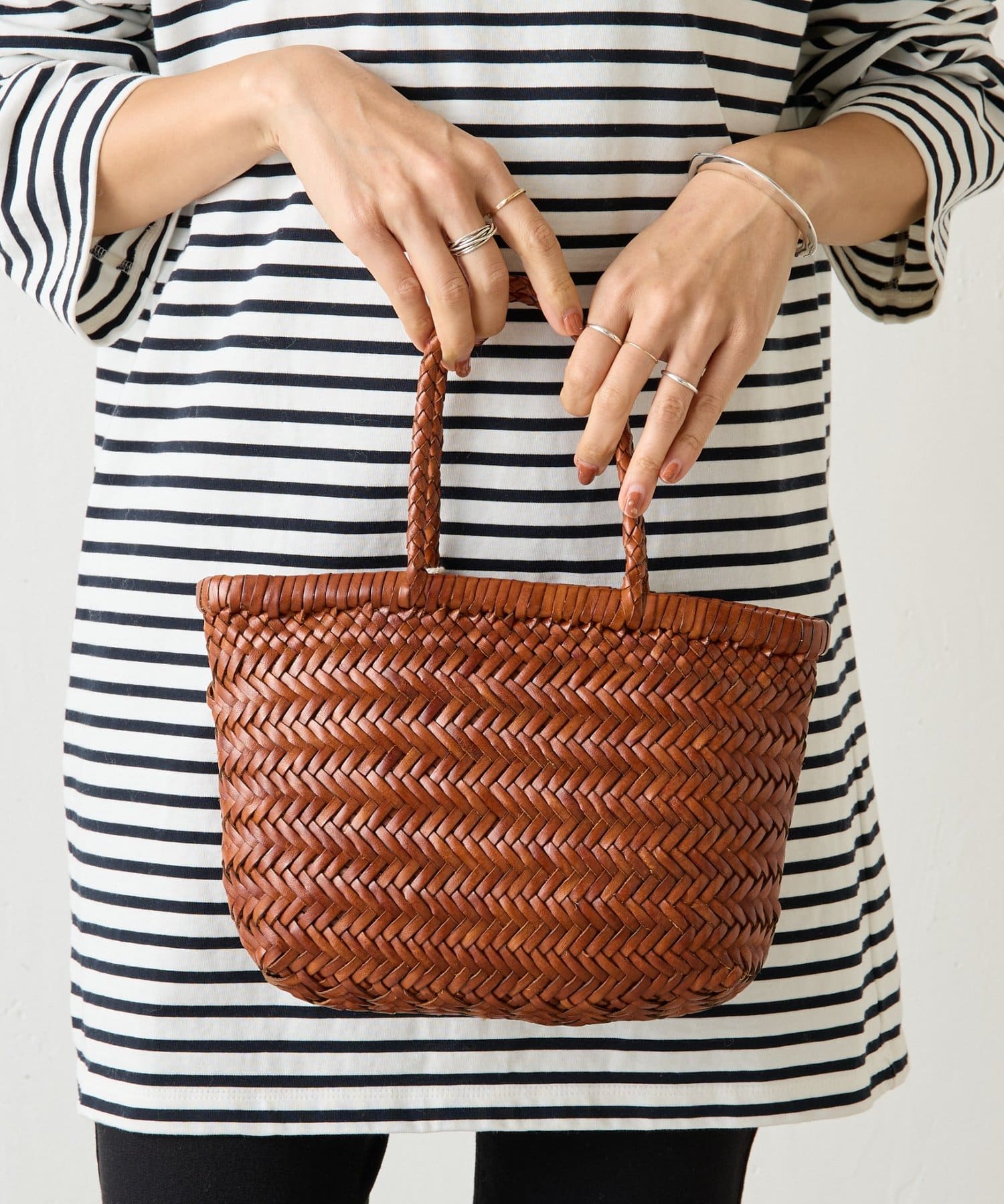 BEARDSLEY(ビアズリー) 12/21(日)12：00予約開始予定《dragon》レザートートバッグ