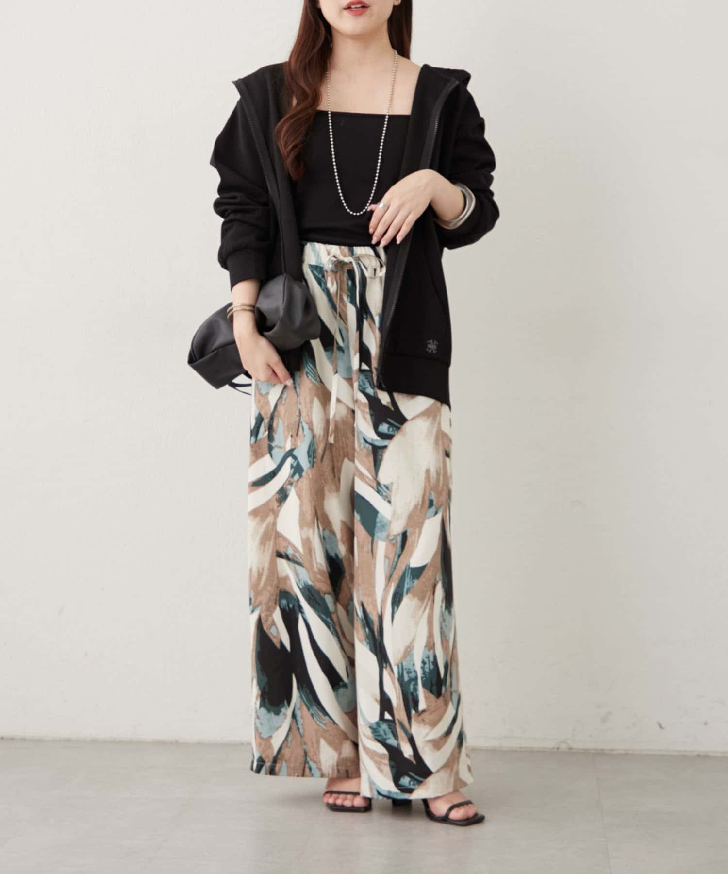 NICE CLAUP / OLIVE des OLIVE OUTLET(ナイスクラップ  / オリーブ デ オリーブ アウトレット) 【RMAF】多色プリントイージーパンツ