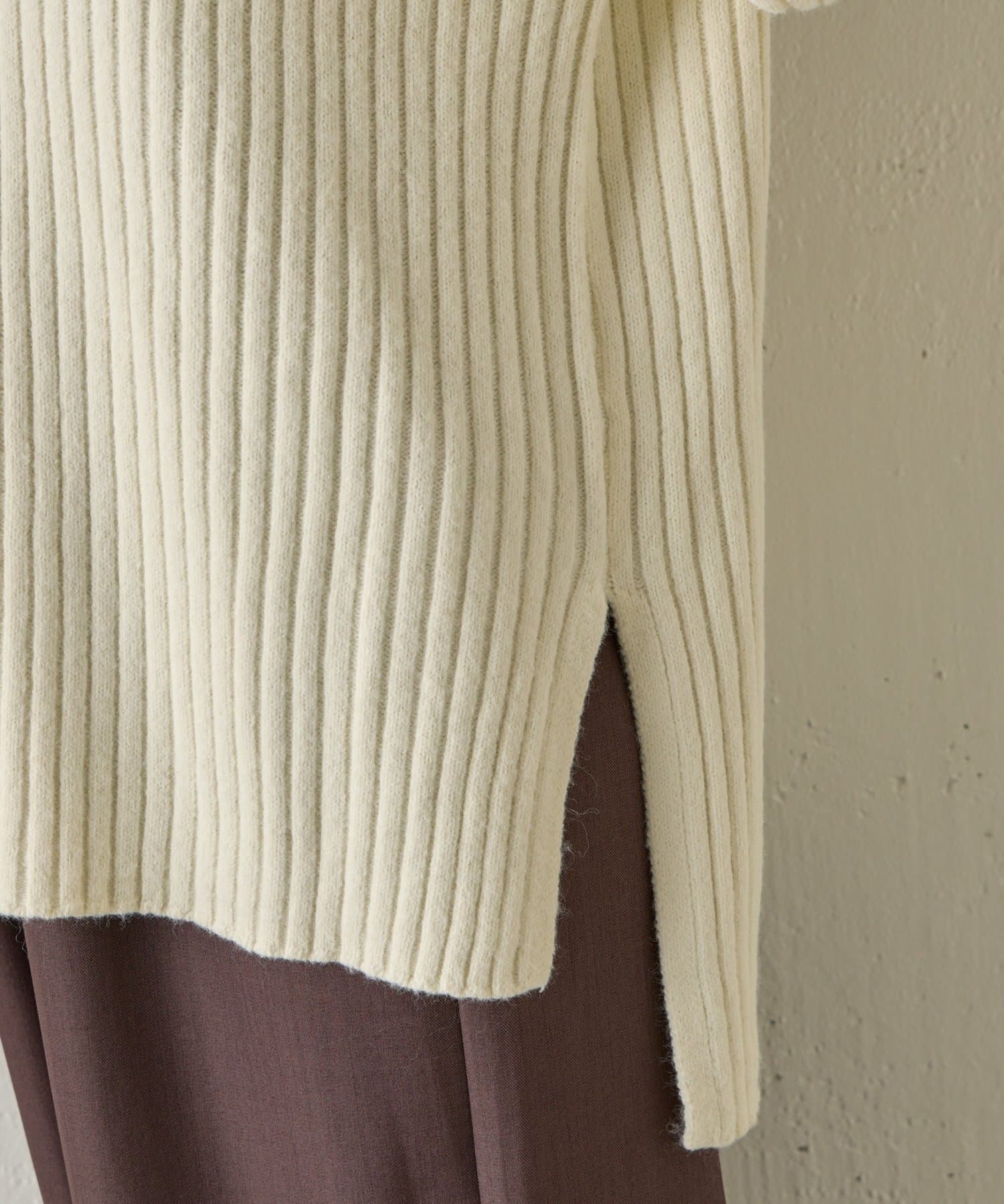 COLONY 2139(コロニー トゥーワンスリーナイン) relaxリブタートルニット