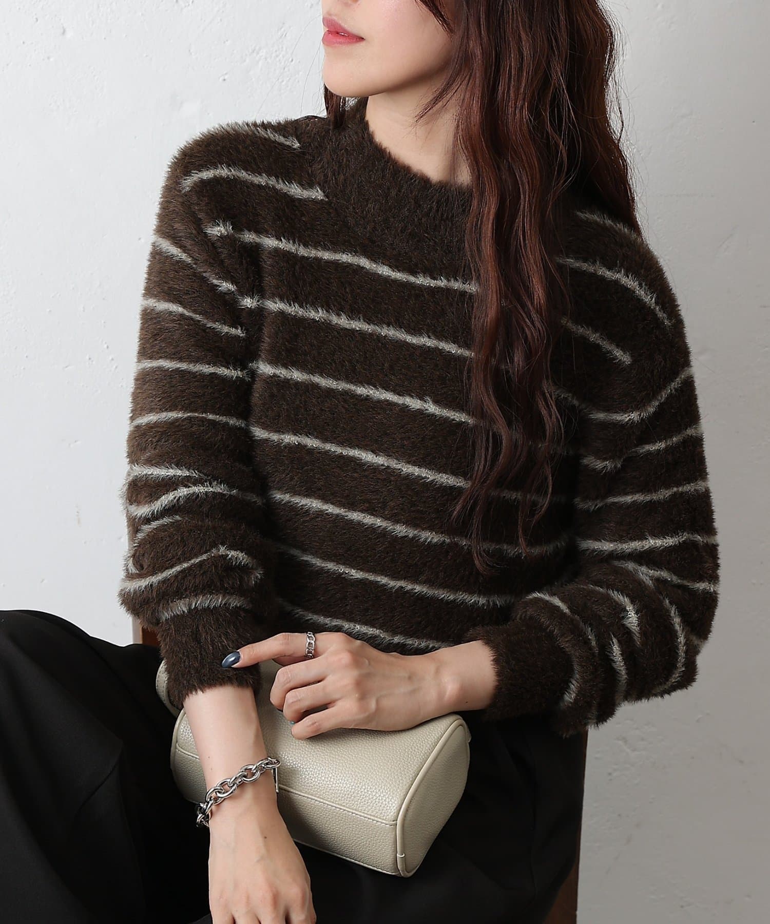 COLONY 2139(コロニー トゥーワンスリーナイン) シャギーボーダーニットプルオーバー