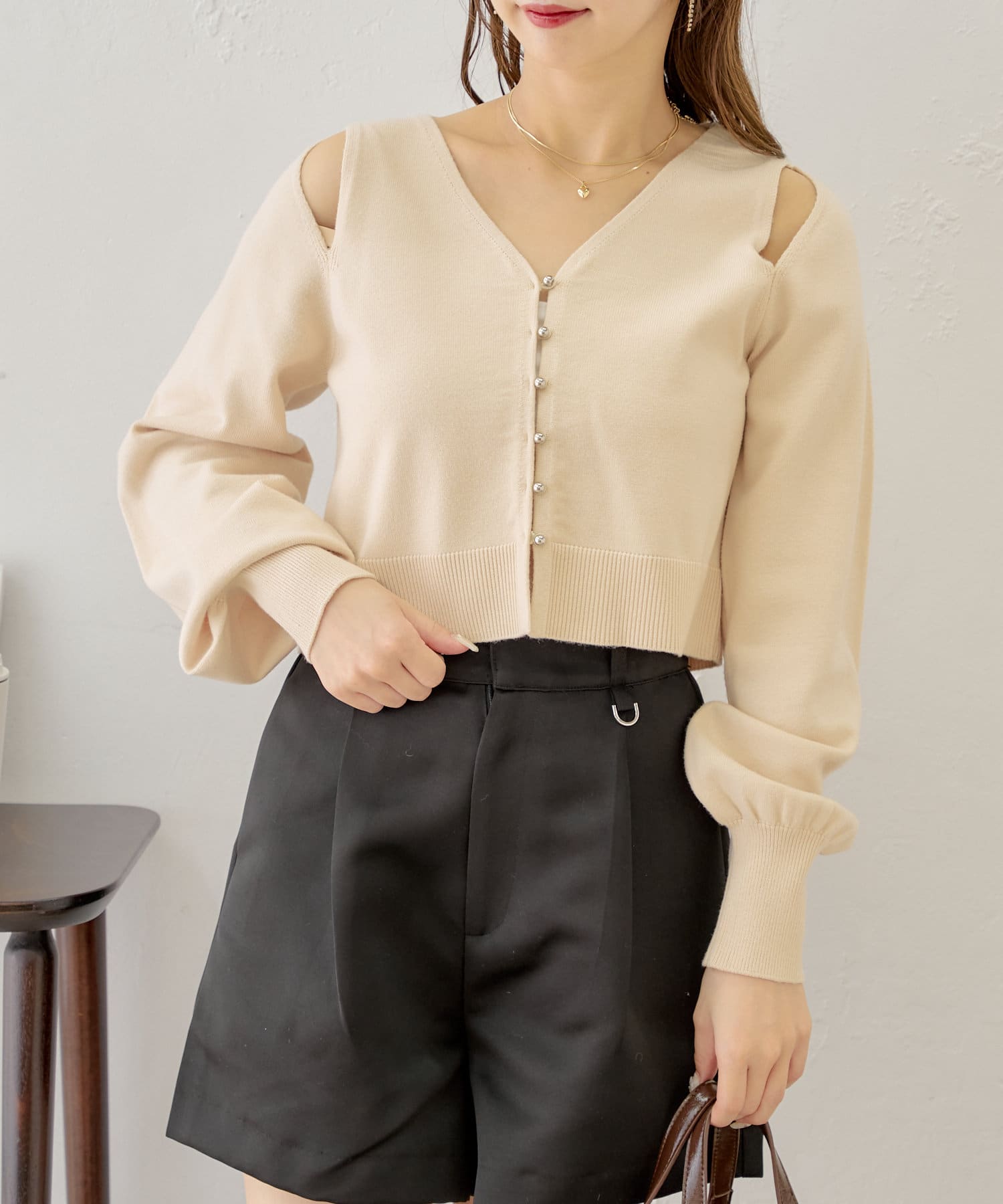 Chico】オープンショルダーデザインニット | OUTLET(アウトレット