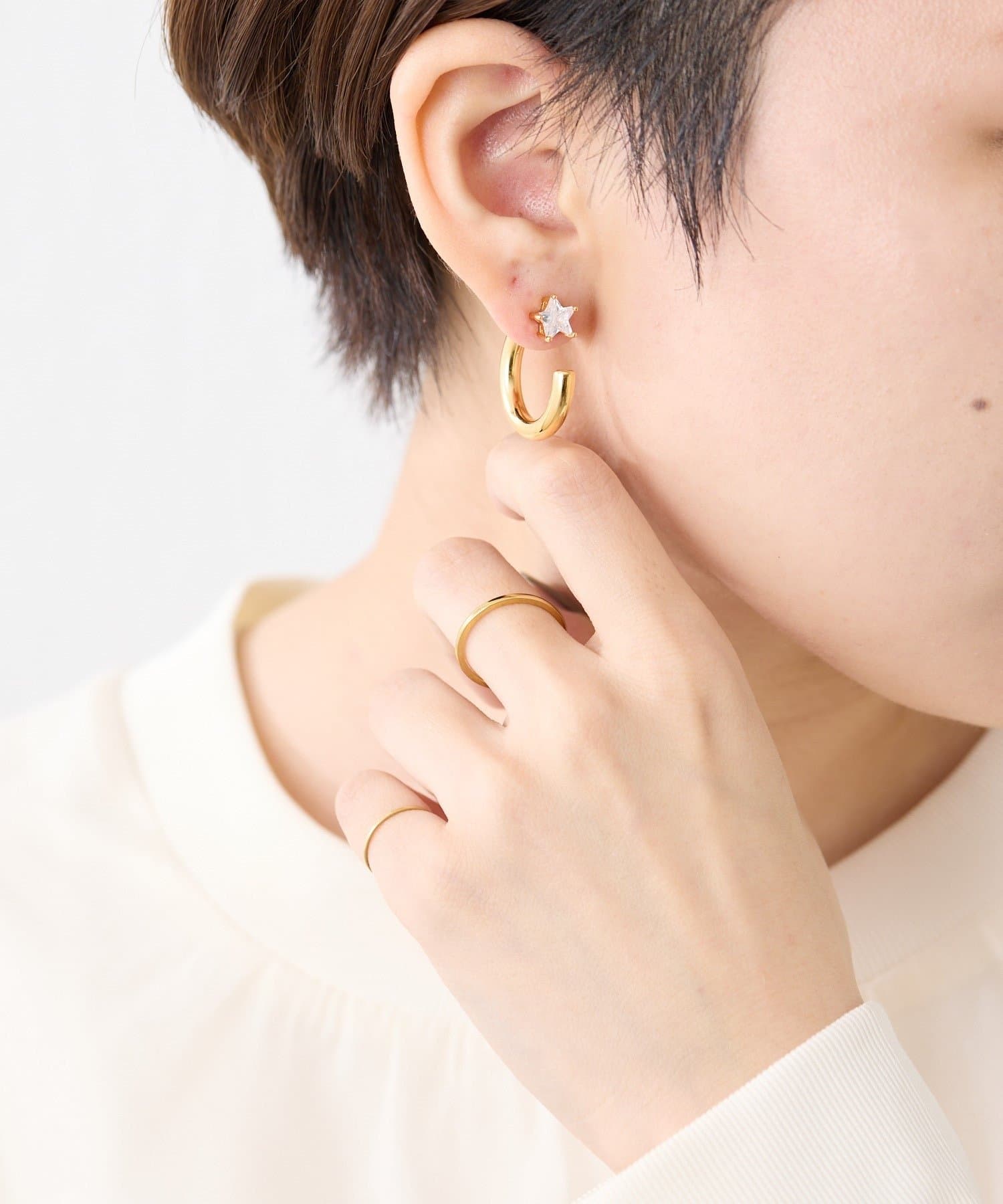 ear PAPILLONNER(イア パピヨネ) 《WEB限定》キュービックスターピアス