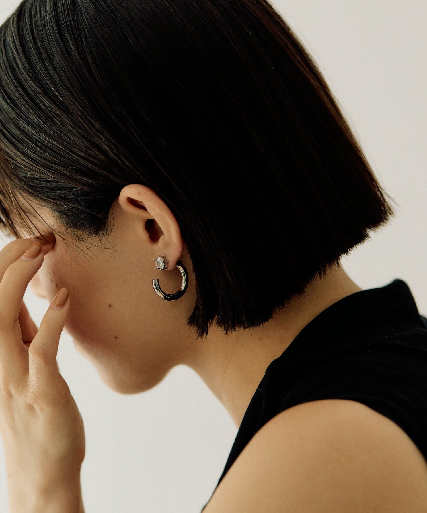 ear PAPILLONNER(イア パピヨネ) 《WEB限定》キュービックスターピアス