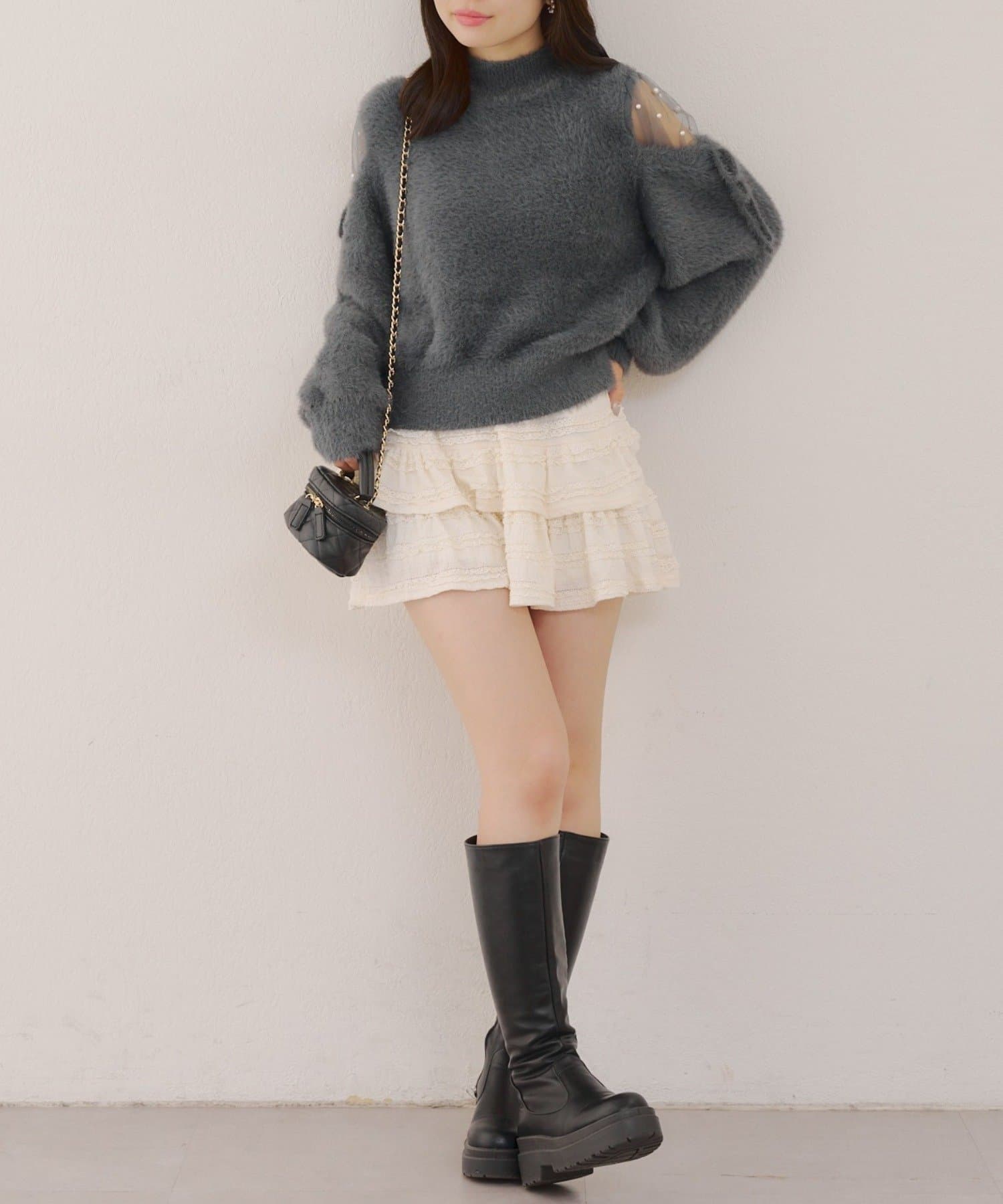 NICE CLAUP / OLIVE des OLIVE OUTLET(ナイスクラップ  / オリーブ デ オリーブ アウトレット) デートや推し活にぴったり【RMAF】着映える♡肌見せパールニット