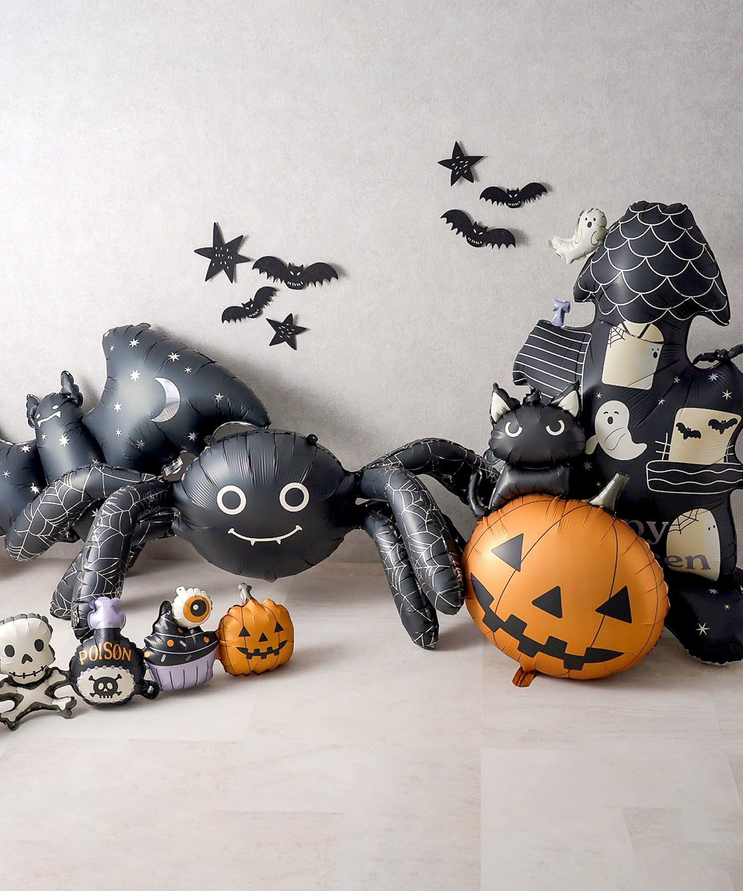 新品　スリーコインズ　こうもりウォールデコハロウィン BOOバルーン 新品 スリーコインズ こうもりウォールデコハロウィン BOO