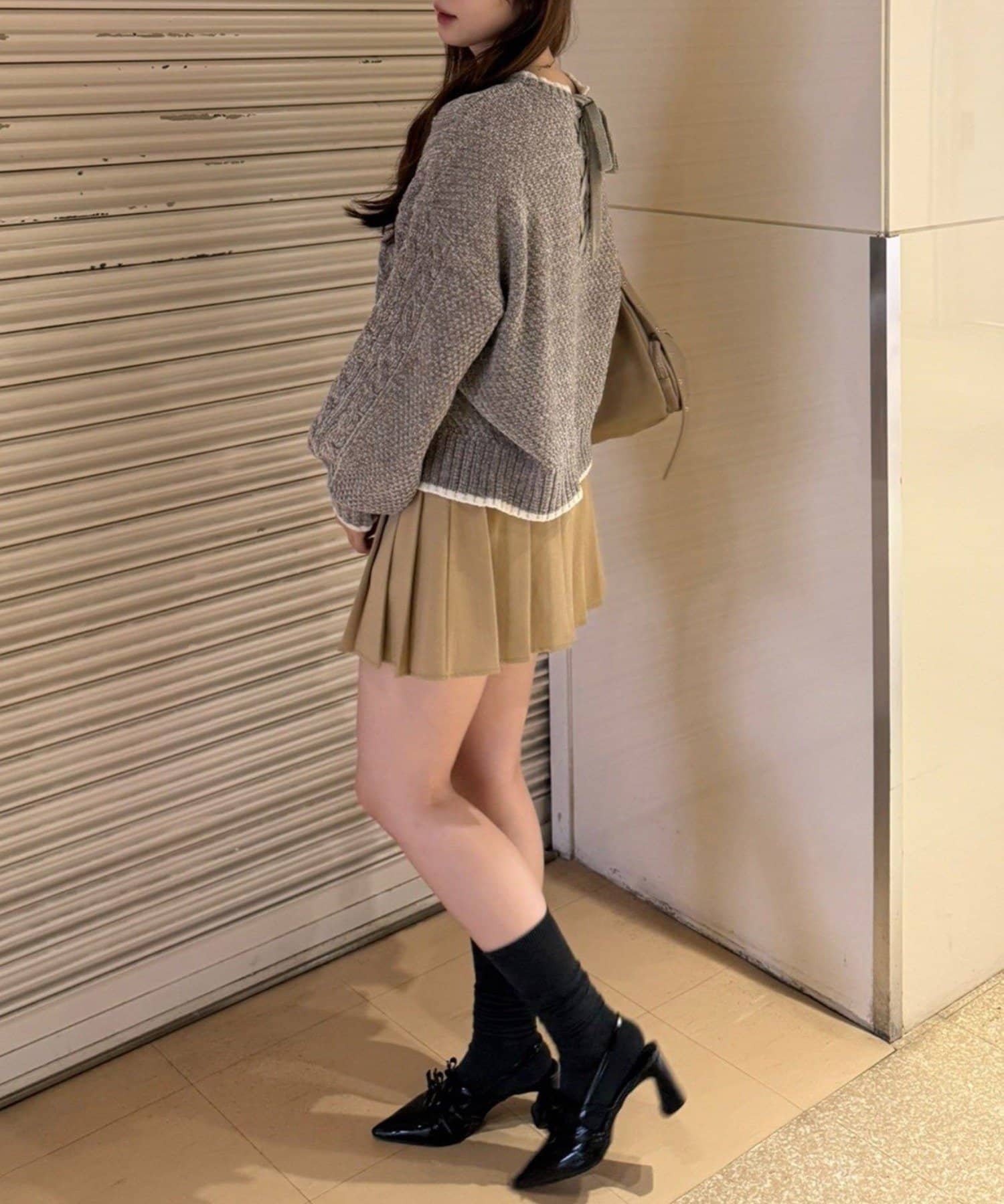 NICE CLAUP / OLIVE des OLIVE OUTLET(ナイスクラップ  / オリーブ デ オリーブ アウトレット) 【RMAF】バックリボンベロアモールケーブルニット