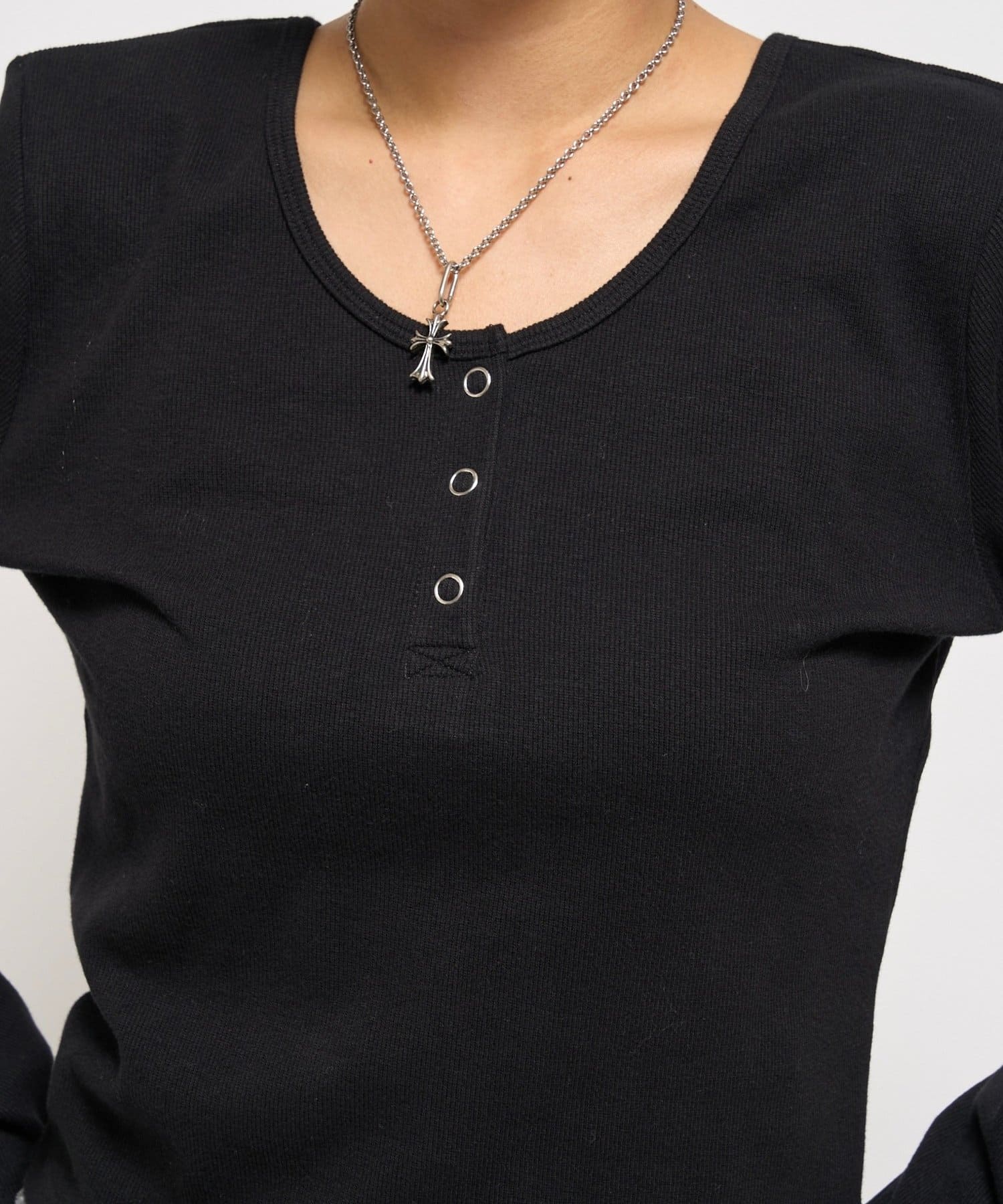 WHO’S WHO gallery(フーズフーギャラリー) リングドットL/Sトップス