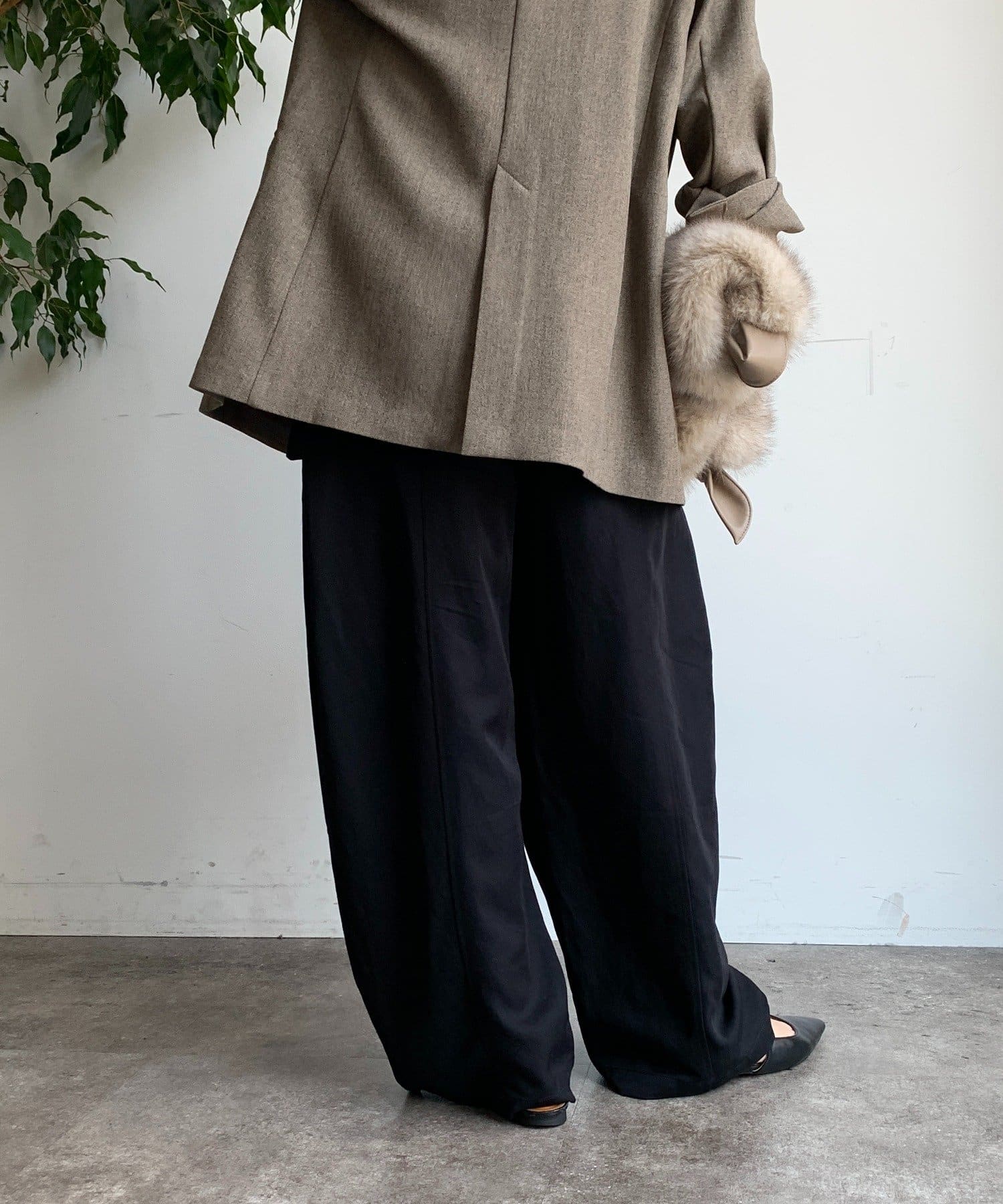 DOUDOU(ドゥドゥ) 【WEB限定】カーゴタックコクーンパンツ