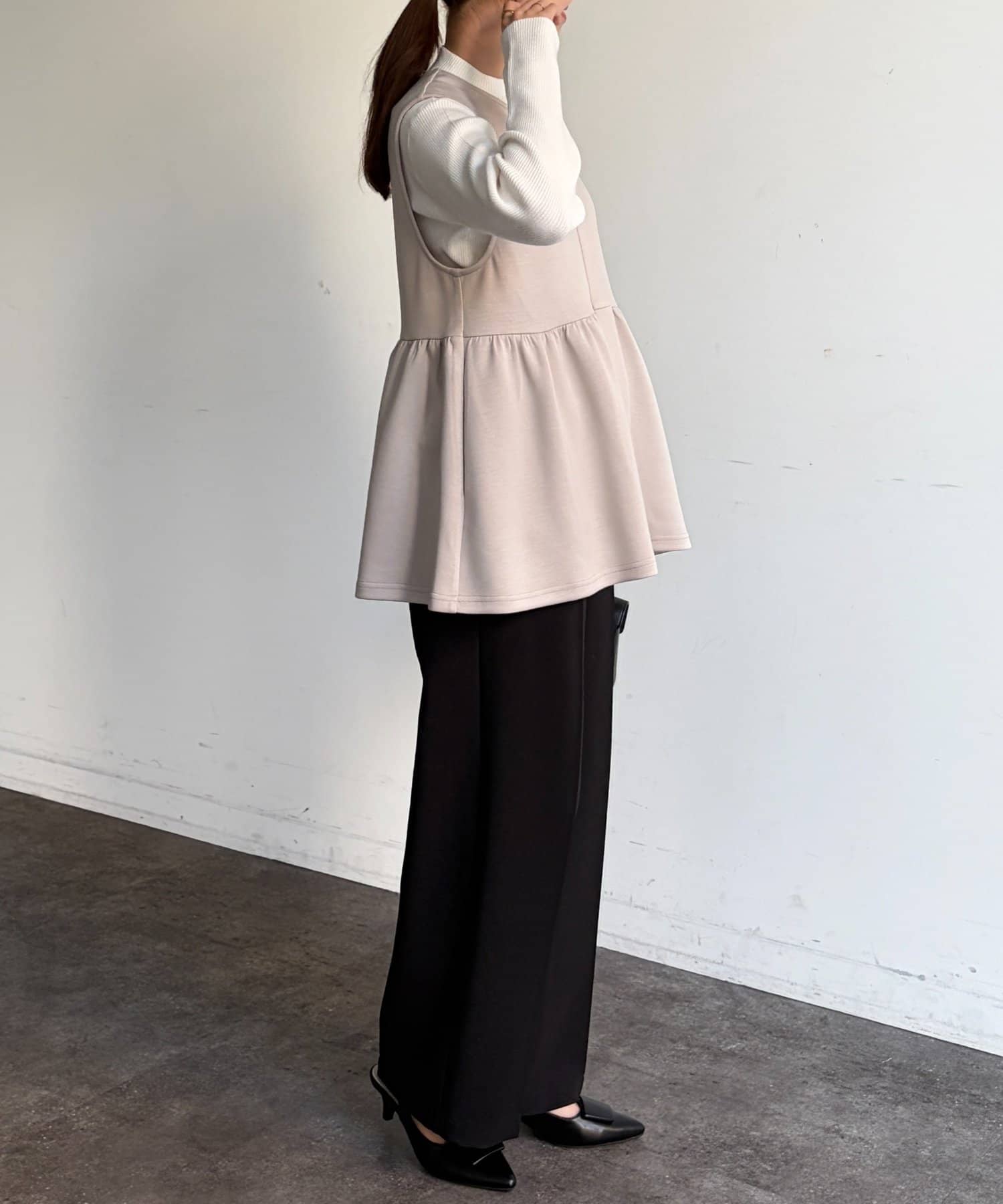 Chez toi(シェトワ) ペプラムベスト×ニットプルオーバー