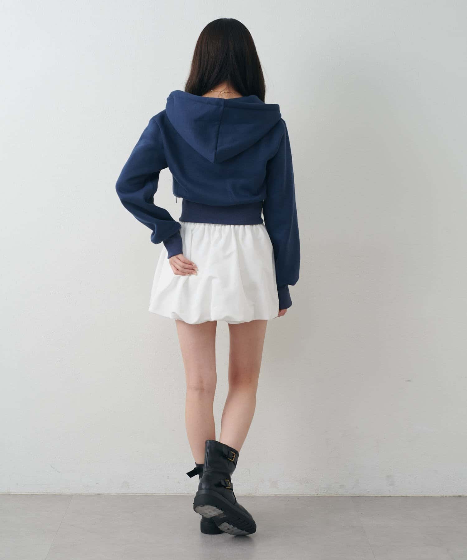 mline(エムライン) [mline]ロゴショートパーカー