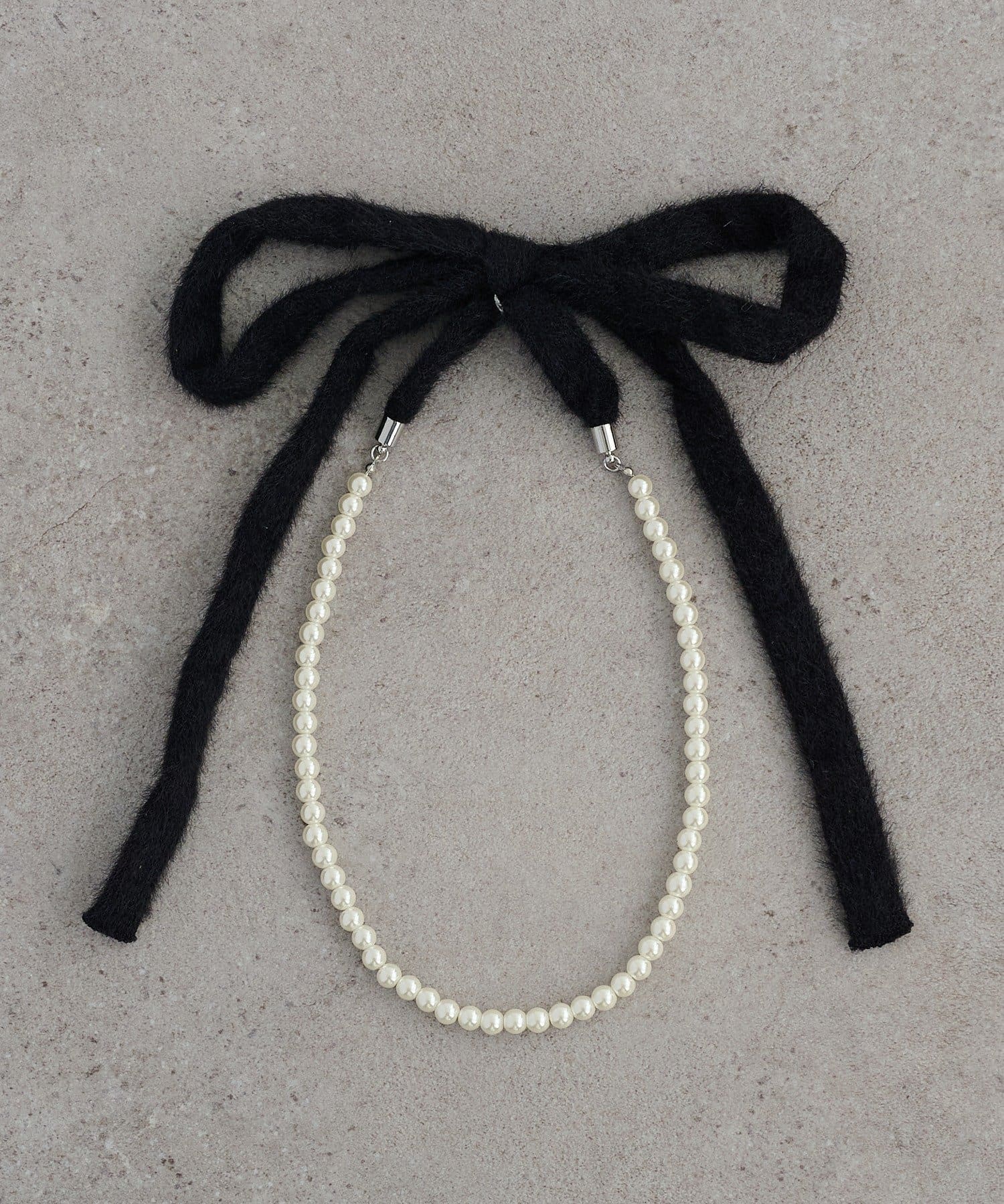 DISCOAT(ディスコート) 【GOLDY】バックシャギーリボンパールネックレス