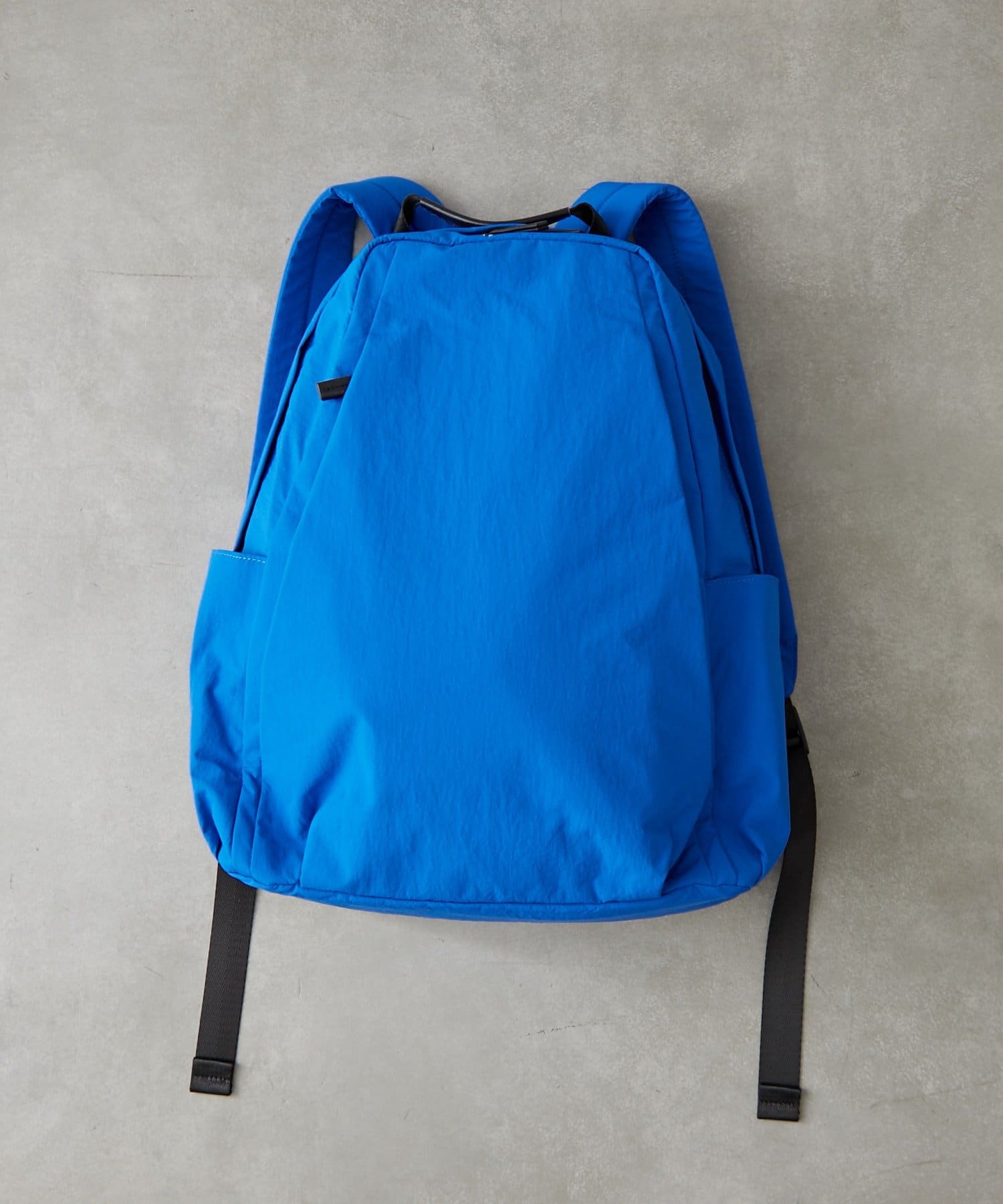 BIRTHDAY BAR(バースデイバー) 撥水ナイロンマルチポケットリュック／13ポケット