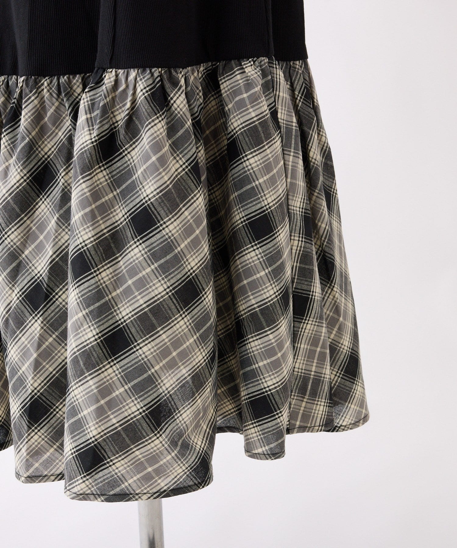 NICE CLAUP / OLIVE des OLIVE OUTLET(ナイスクラップ  / オリーブ デ オリーブ アウトレット) 【one after another】ロングスカート