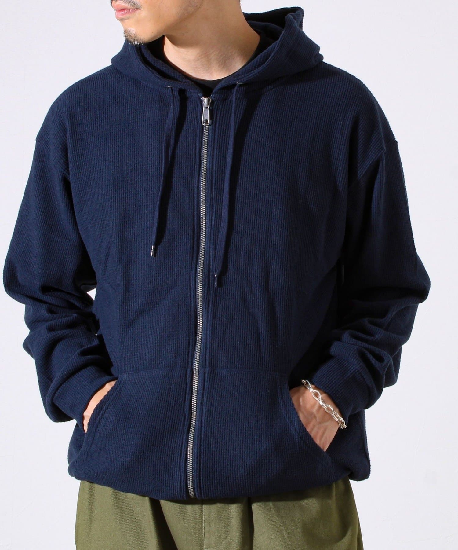FREDY & GLOSTER(フレディ アンド グロスター) 【レイヤードに最適】起毛ワッフル 裾ドロストジップパーカー