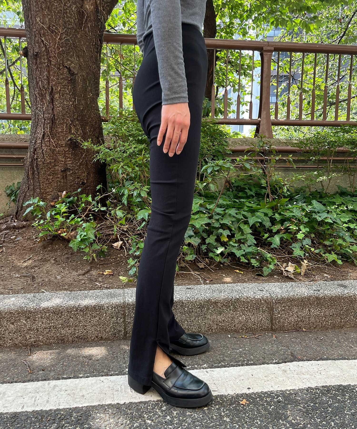 Pasterip(パセリ) Tricot rib slit pants