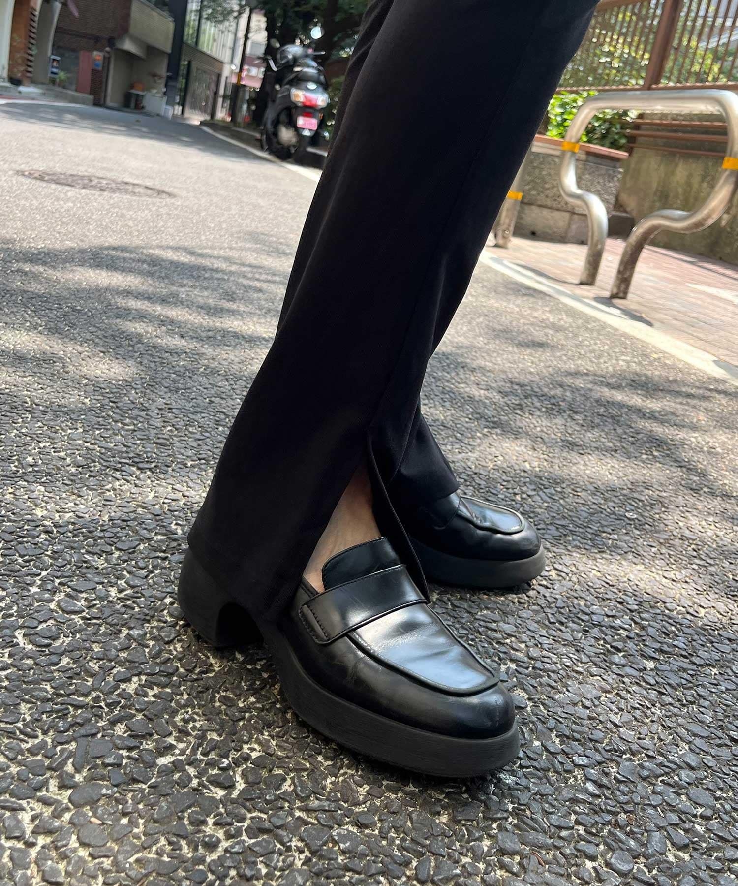 Pasterip(パセリ) Tricot rib slit pants