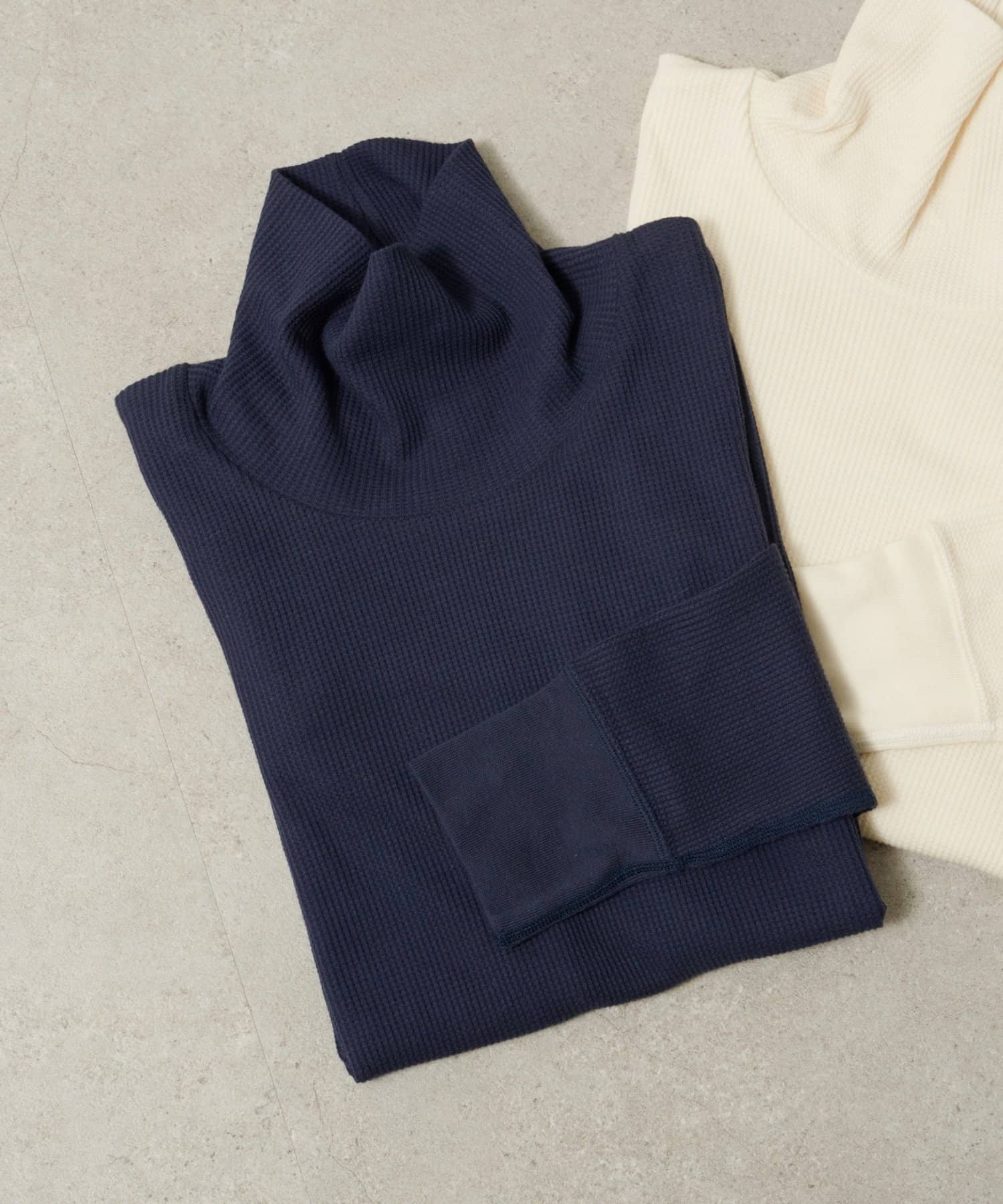 Omekashi(オメカシ) Hanes タートルネック