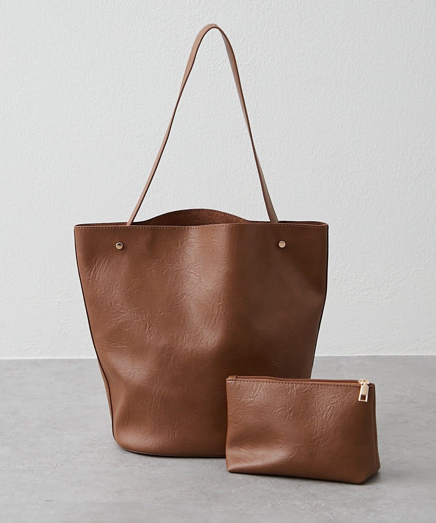 NICE CLAUP / OLIVE des OLIVE OUTLET(ナイスクラップ  / オリーブ デ オリーブ アウトレット) 【RMAF】ポーチ付合皮トートバッグ