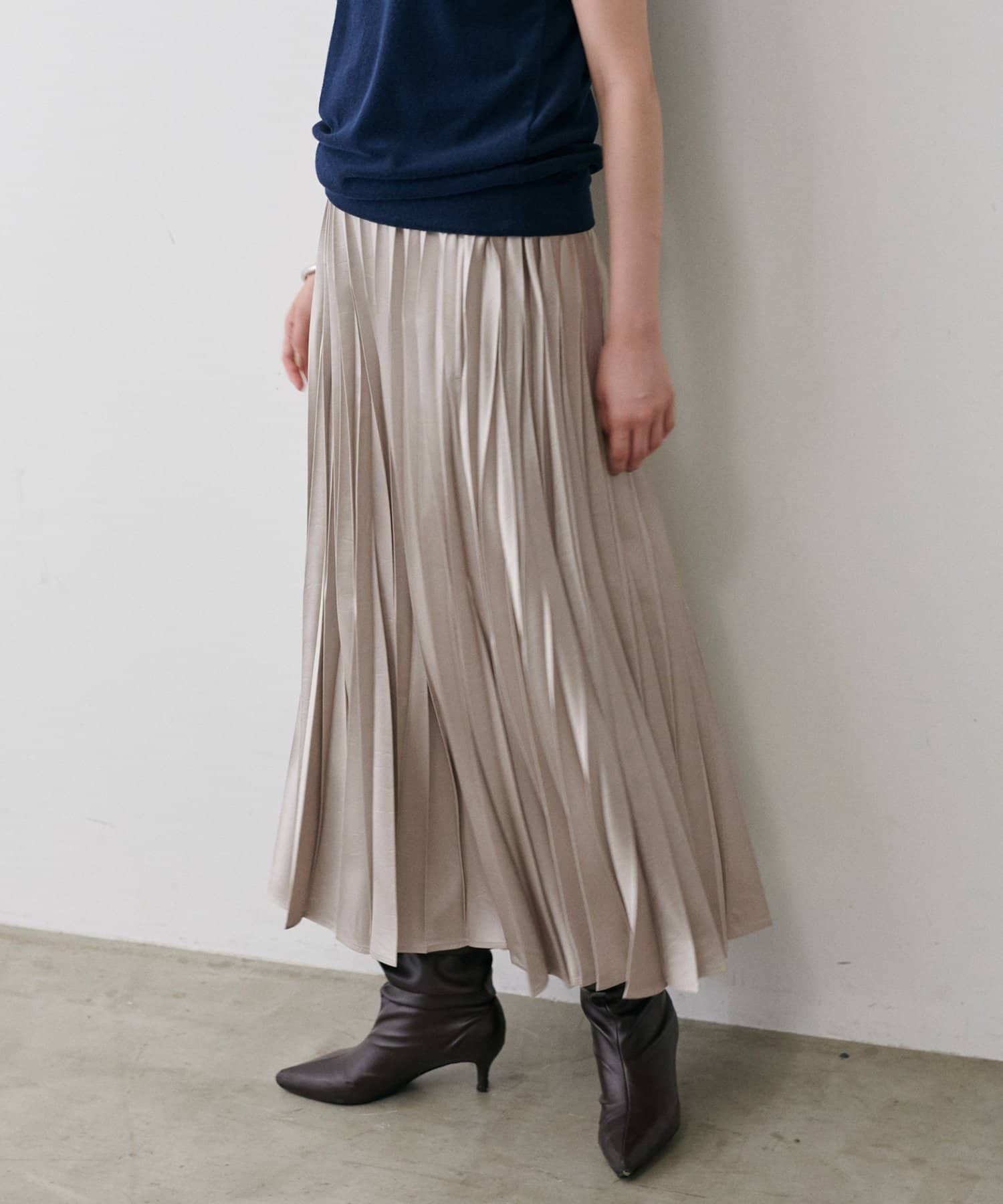 LARUTA(ラルータ) アコーディオン合皮プリーツスカート