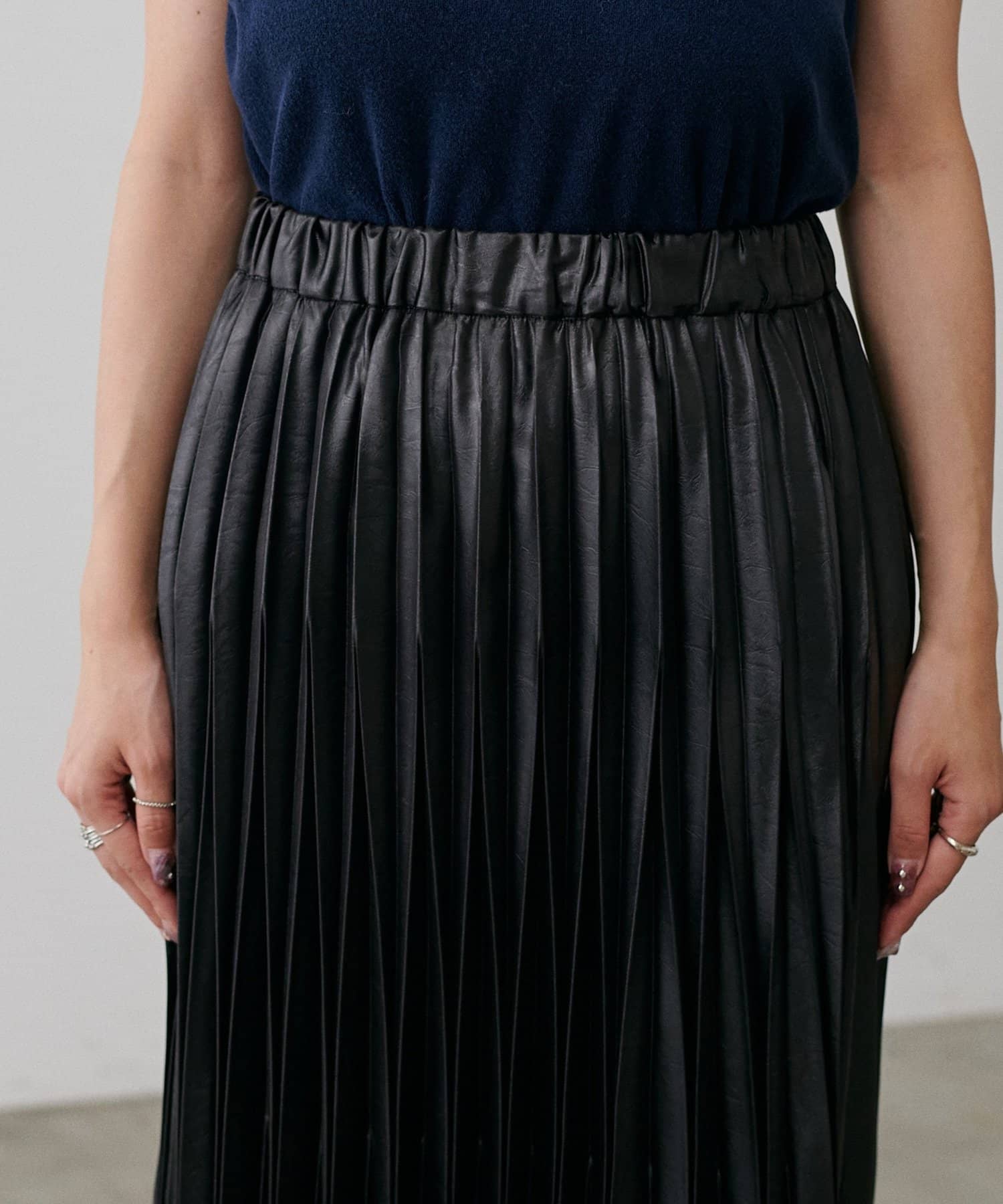 LARUTA(ラルータ) アコーディオン合皮プリーツスカート