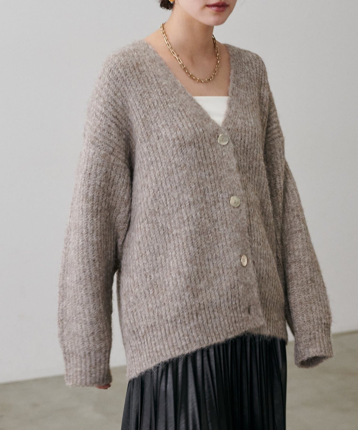 LARUTA(ラルータ) シャギー片畦Vネックニットカーディガン