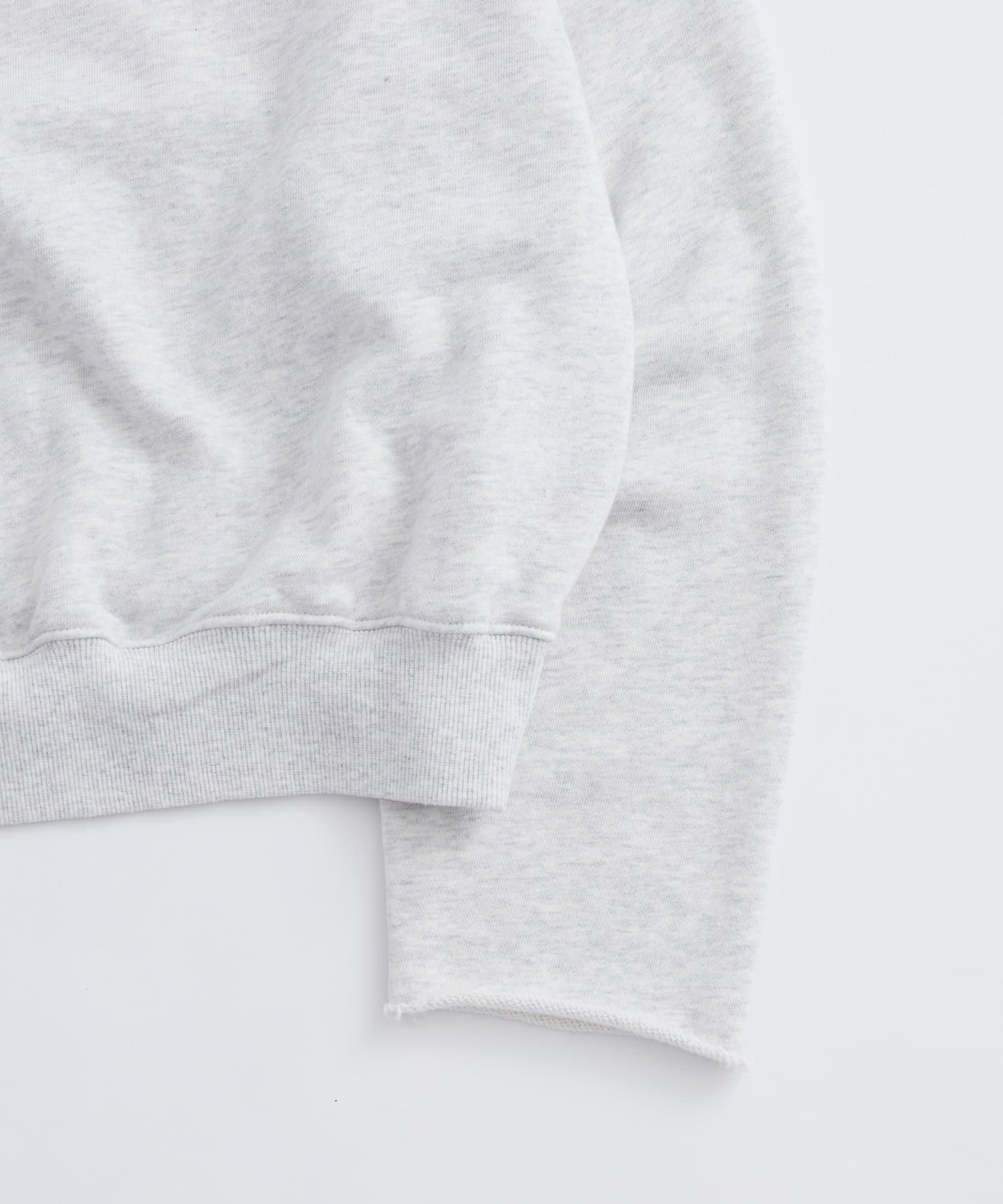 WHO’S WHO gallery(フーズフーギャラリー) ハトメオフショルロゴスウェット