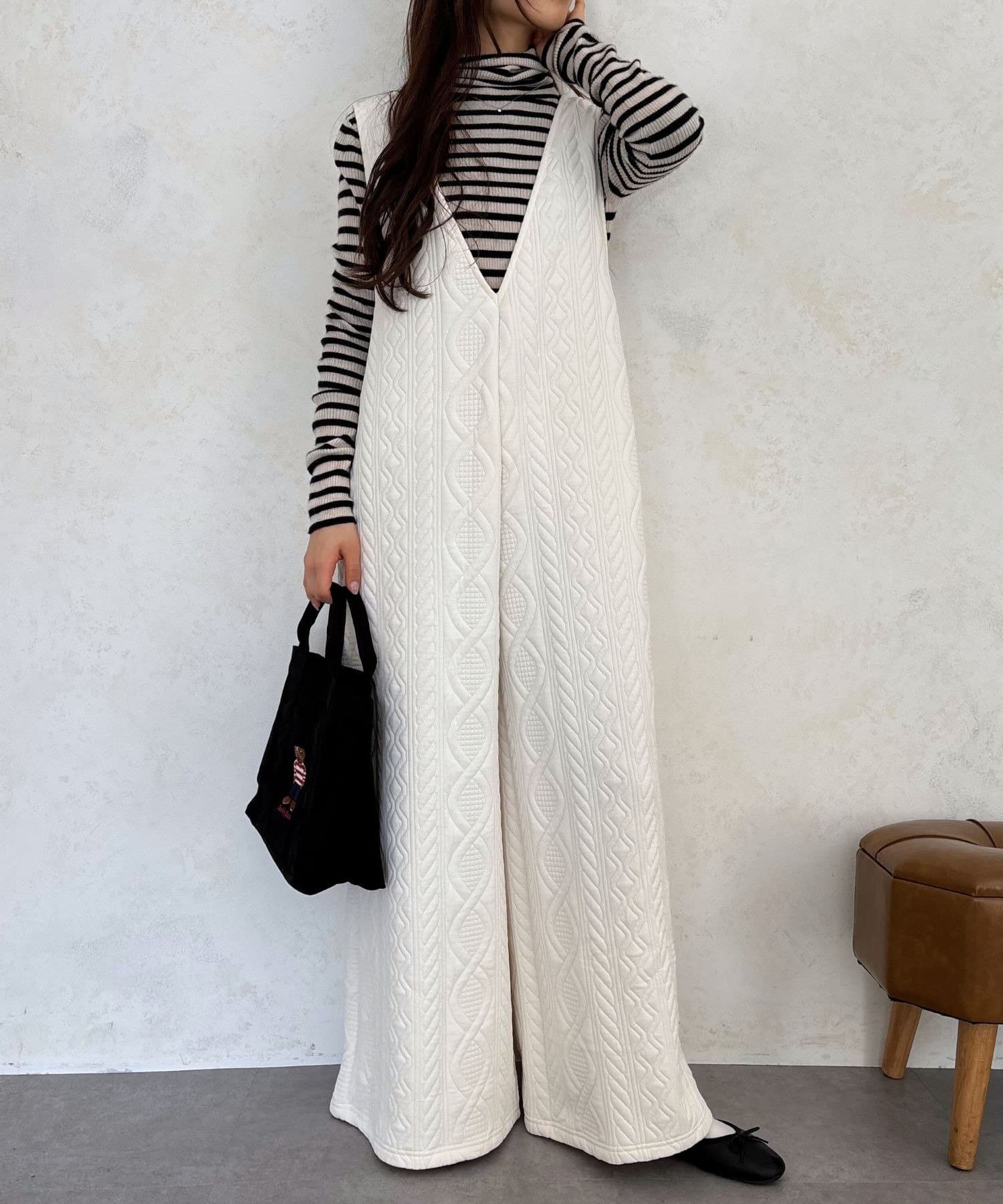 LOCUST(ローカスト) 【皺になりにくい/体型カバー&スタイルアップ】ふくれジャガードサロペット