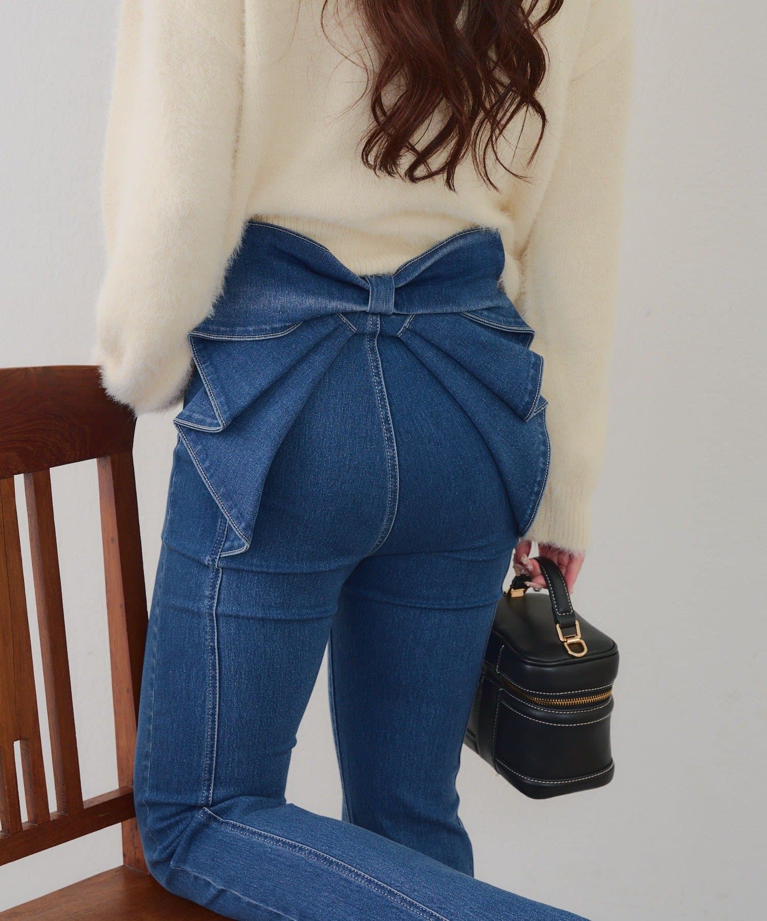 Remind me and forever(リマインドミーアンドフォーエバー) 【Lサイズが登場!】【後ろ姿まで可愛い】バックリボンデニムフレアパンツ