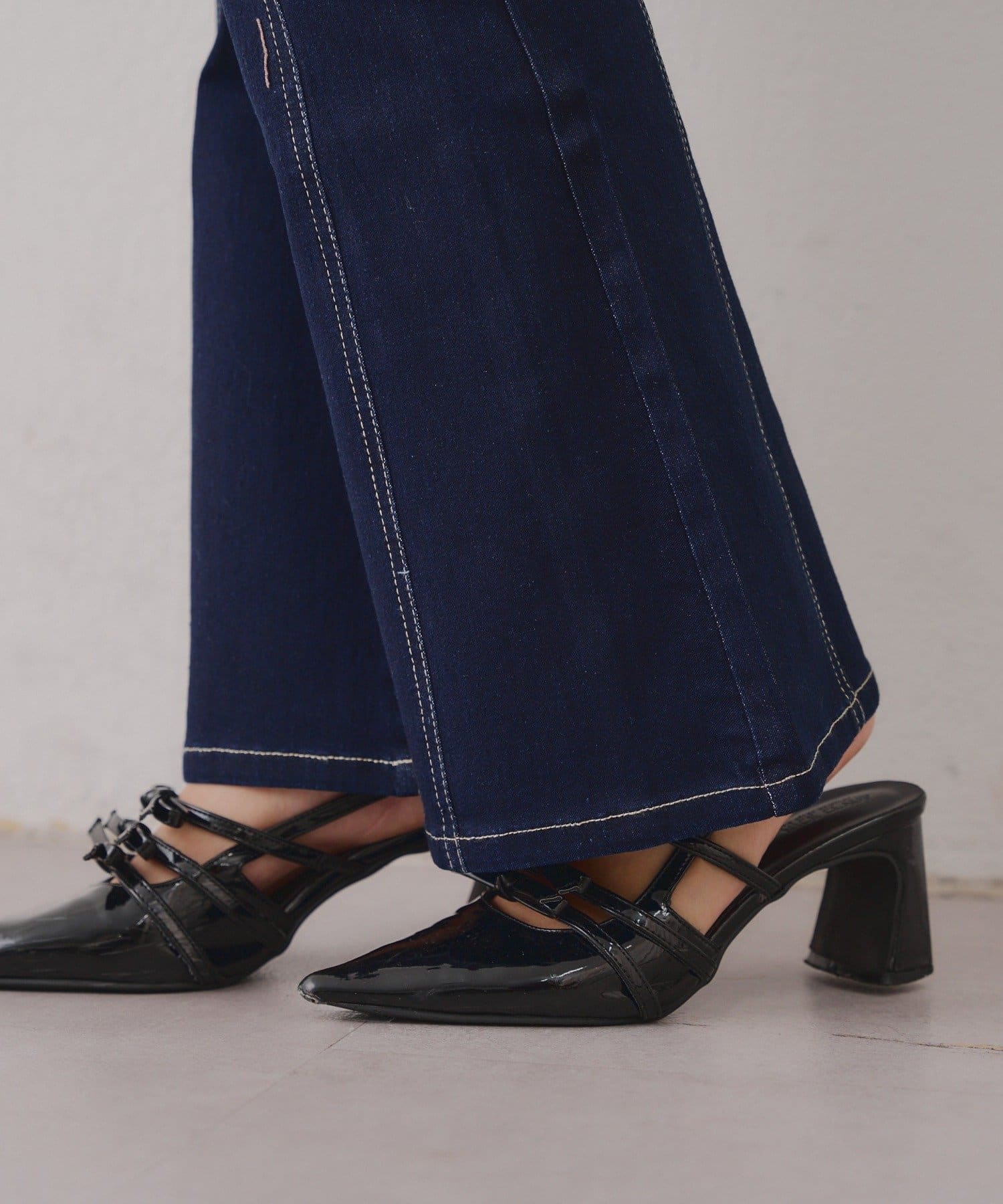 Remind me and forever(リマインドミーアンドフォーエバー) 【Lサイズが登場!】【後ろ姿まで可愛い】バックリボンデニムフレアパンツ