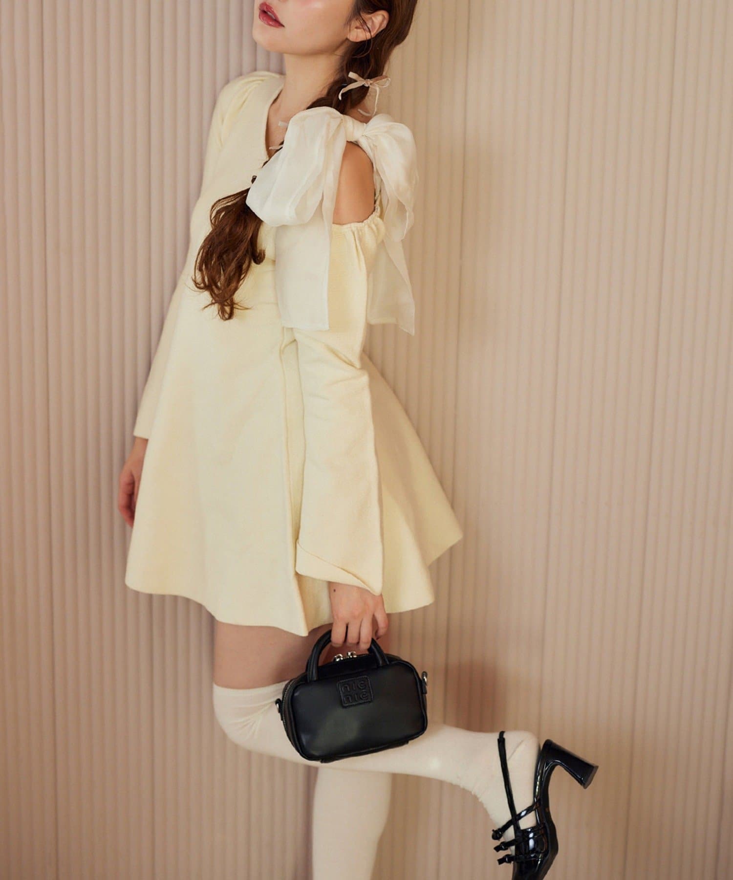 NICE CLAUP / OLIVE des OLIVE OUTLET(ナイスクラップ  / オリーブ デ オリーブ アウトレット) 【one after another】肩リボンミニワンピ