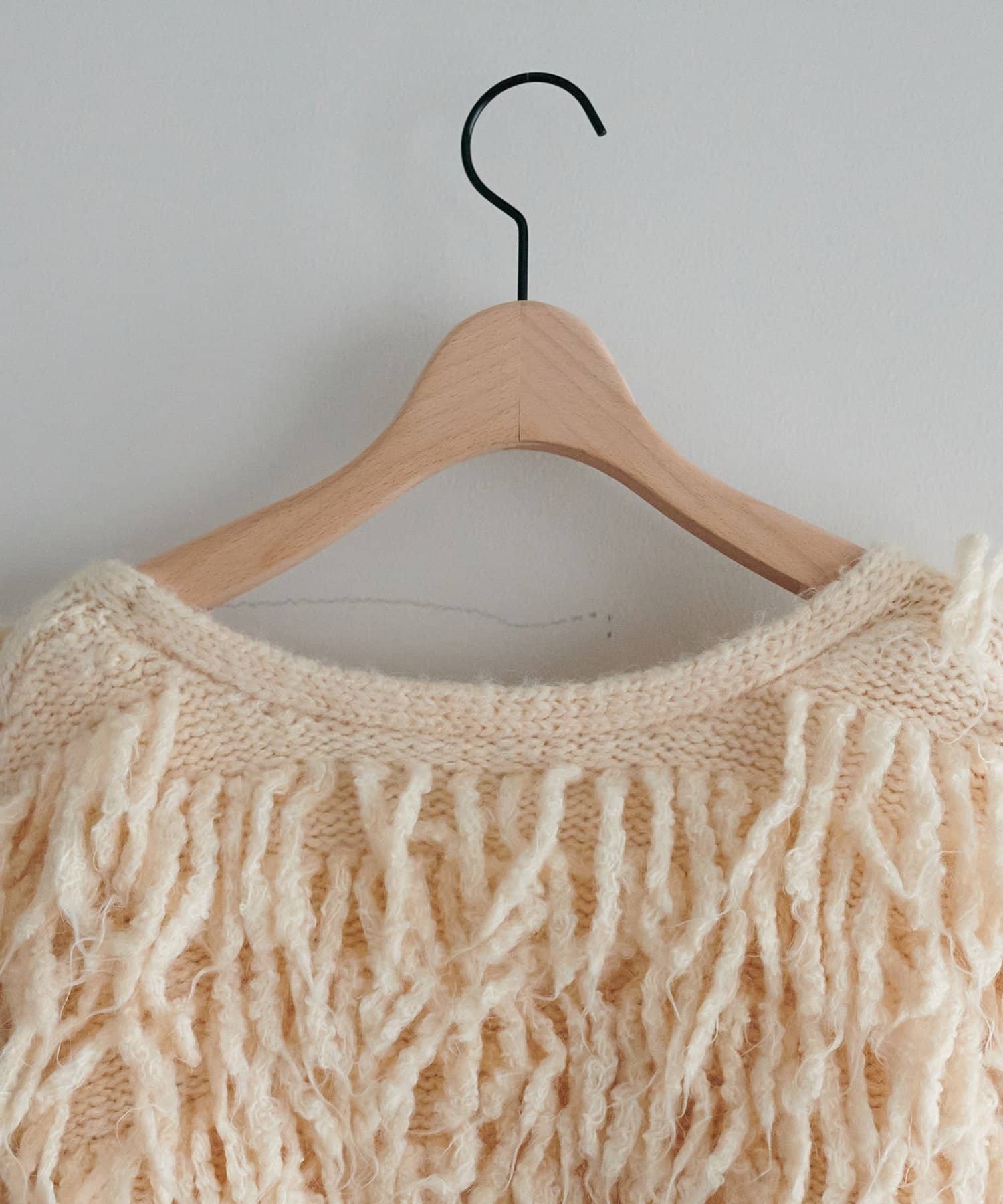 DISCOAT(ディスコート) 【＠fururi_______企画】フリンジ使いニットアウター《WEB限定》