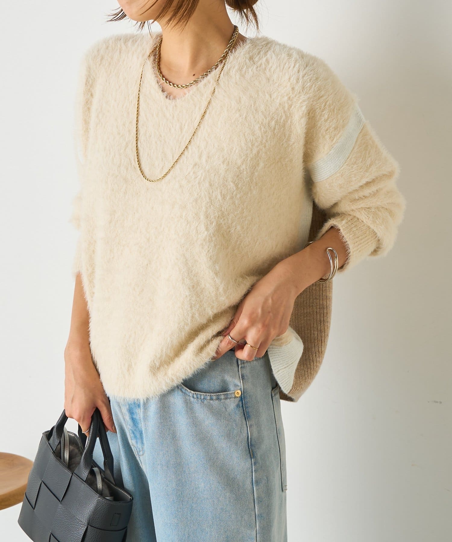 Jena　espace merveilleux(ジェナ　エスパスメルヴェイユ) フロントフェザーラインニット