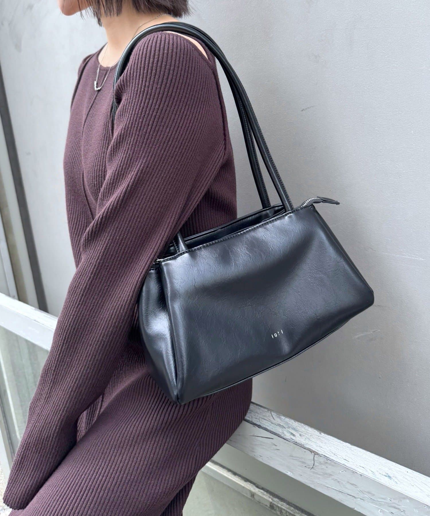 mline(エムライン) [mline]loti ３ポケットBAG