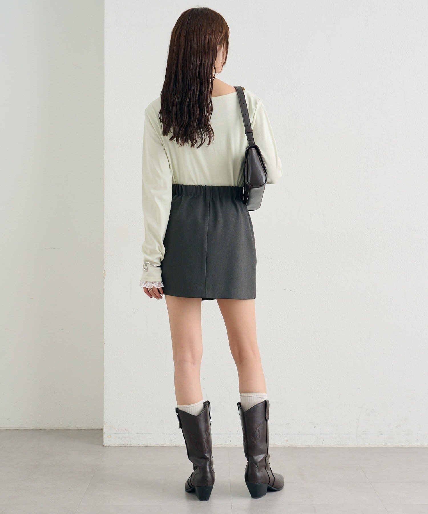 mystic(ミスティック) 【新色チャコールグレーが登場！】スリットミニスカパン