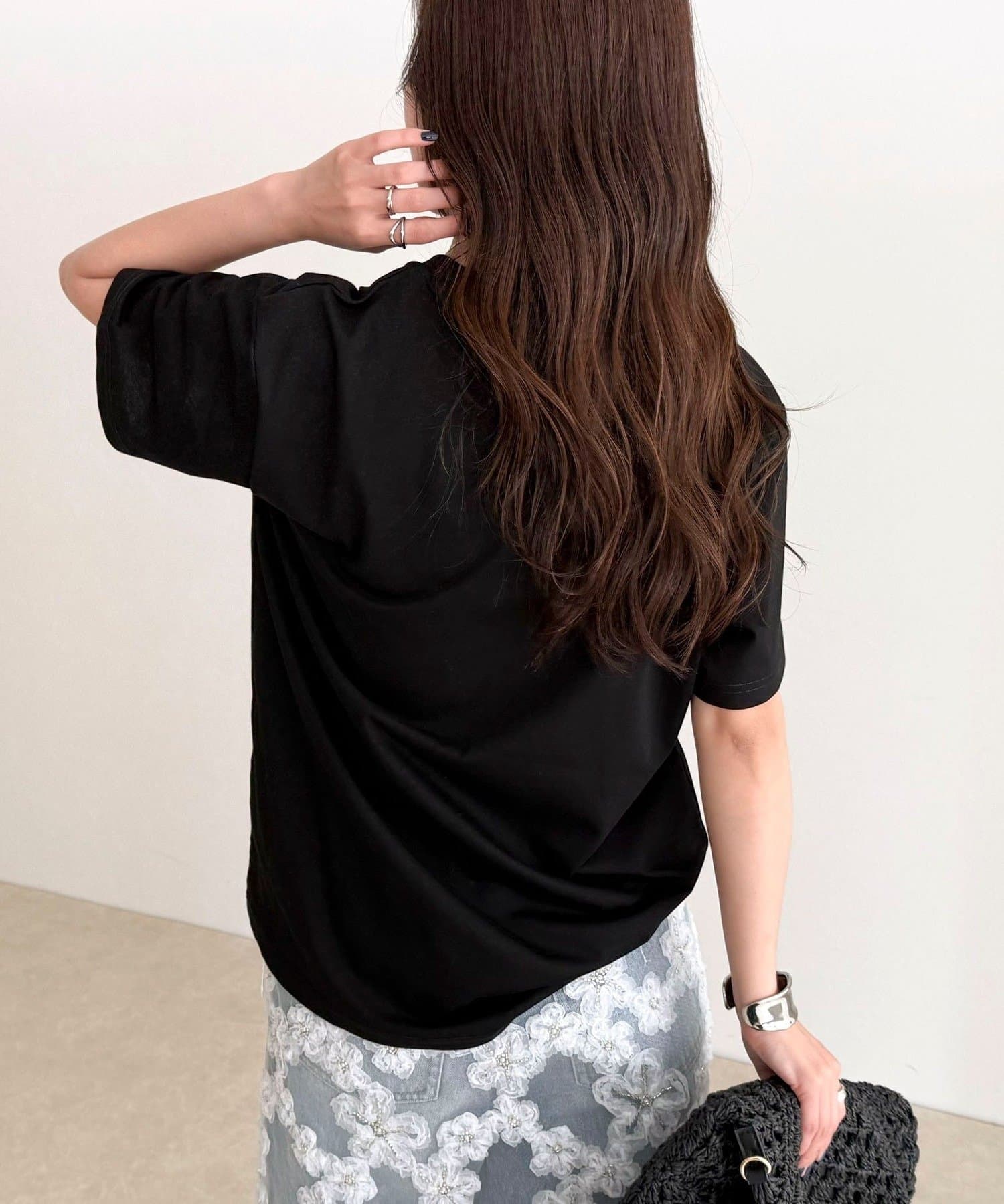 FREDY & GLOSTER(フレディ アンド グロスター) 【GEVACO】ワンポイントロゴチェーン刺繍半袖Tシャツ