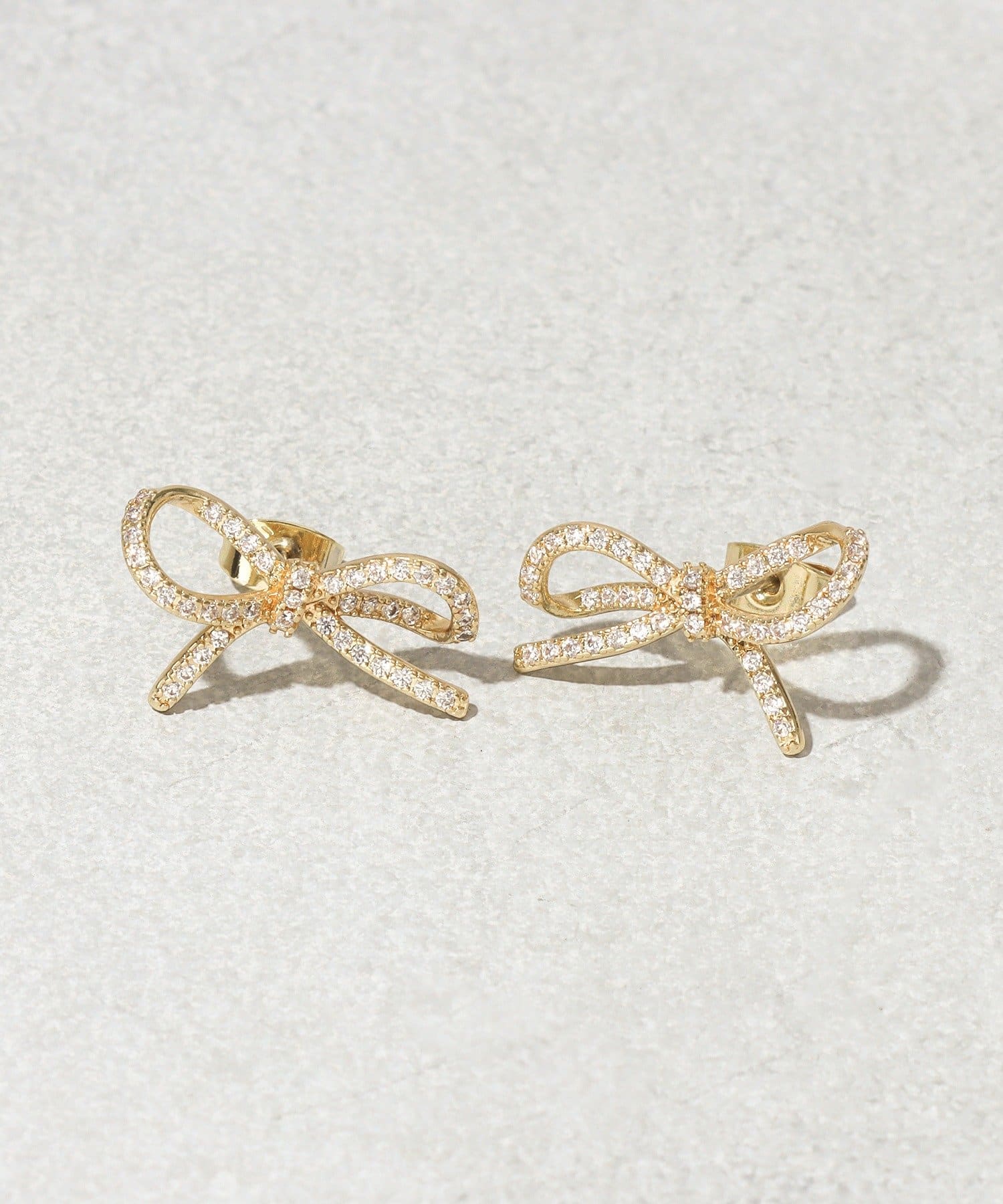 3COINS(スリーコインズ) キラキラリボンピアス