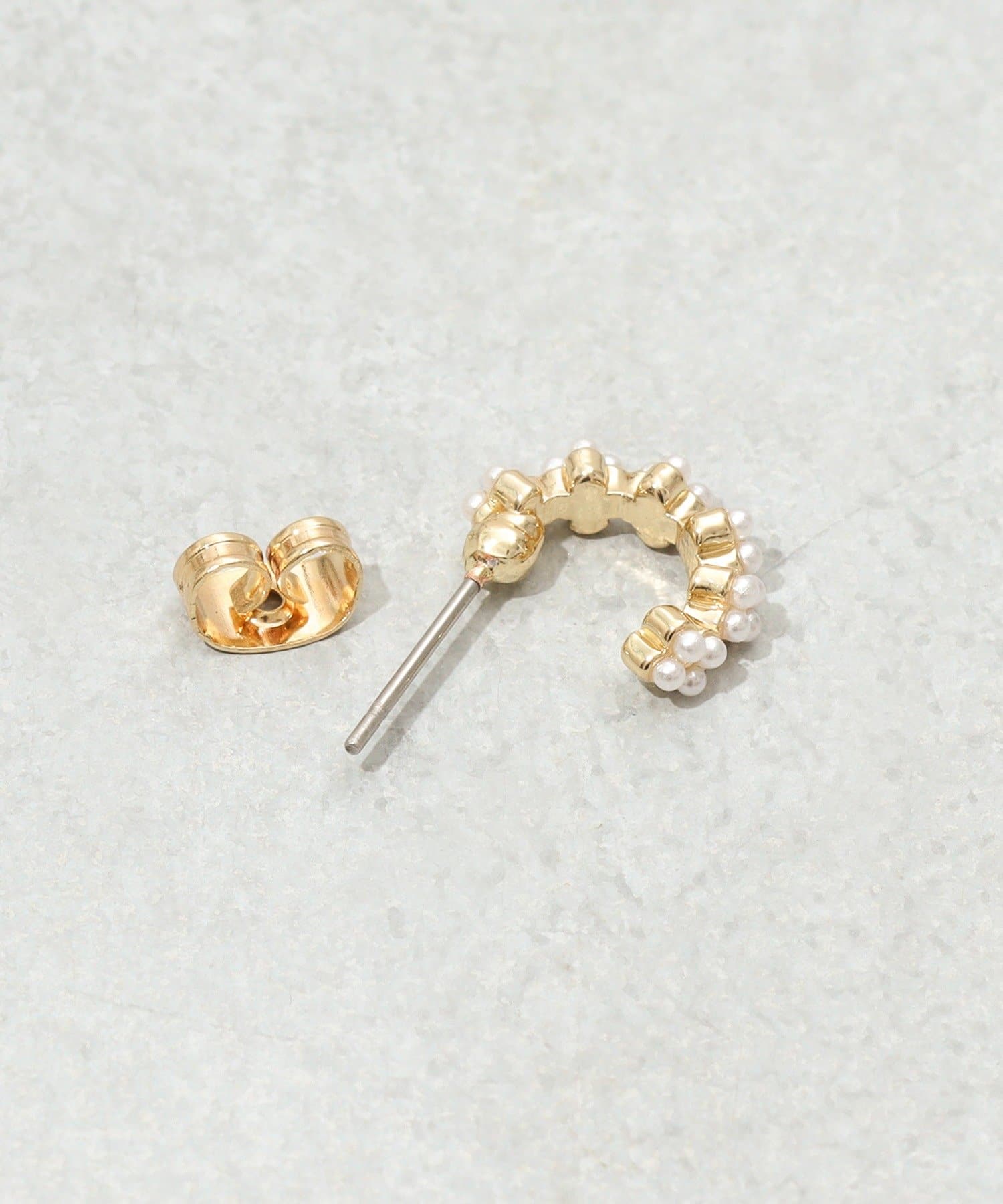 3COINS(スリーコインズ) フラワーパールフープピアス
