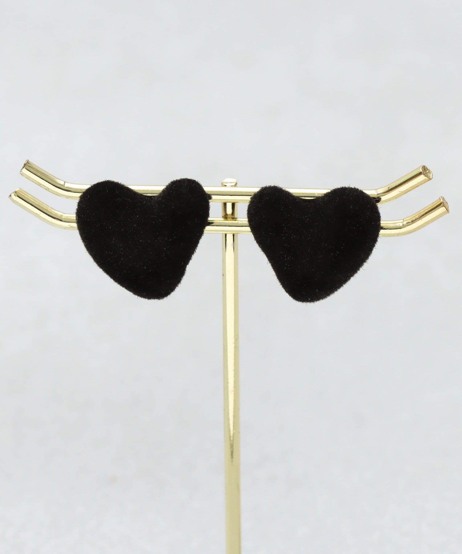 3COINS(スリーコインズ) フロッキーハートピアス