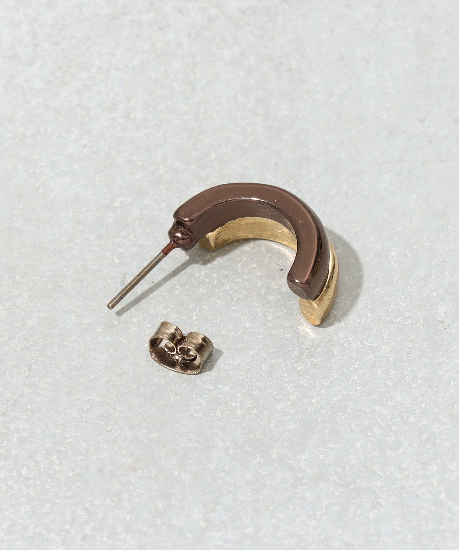 3COINS(スリーコインズ) 2トーンカーブピアス