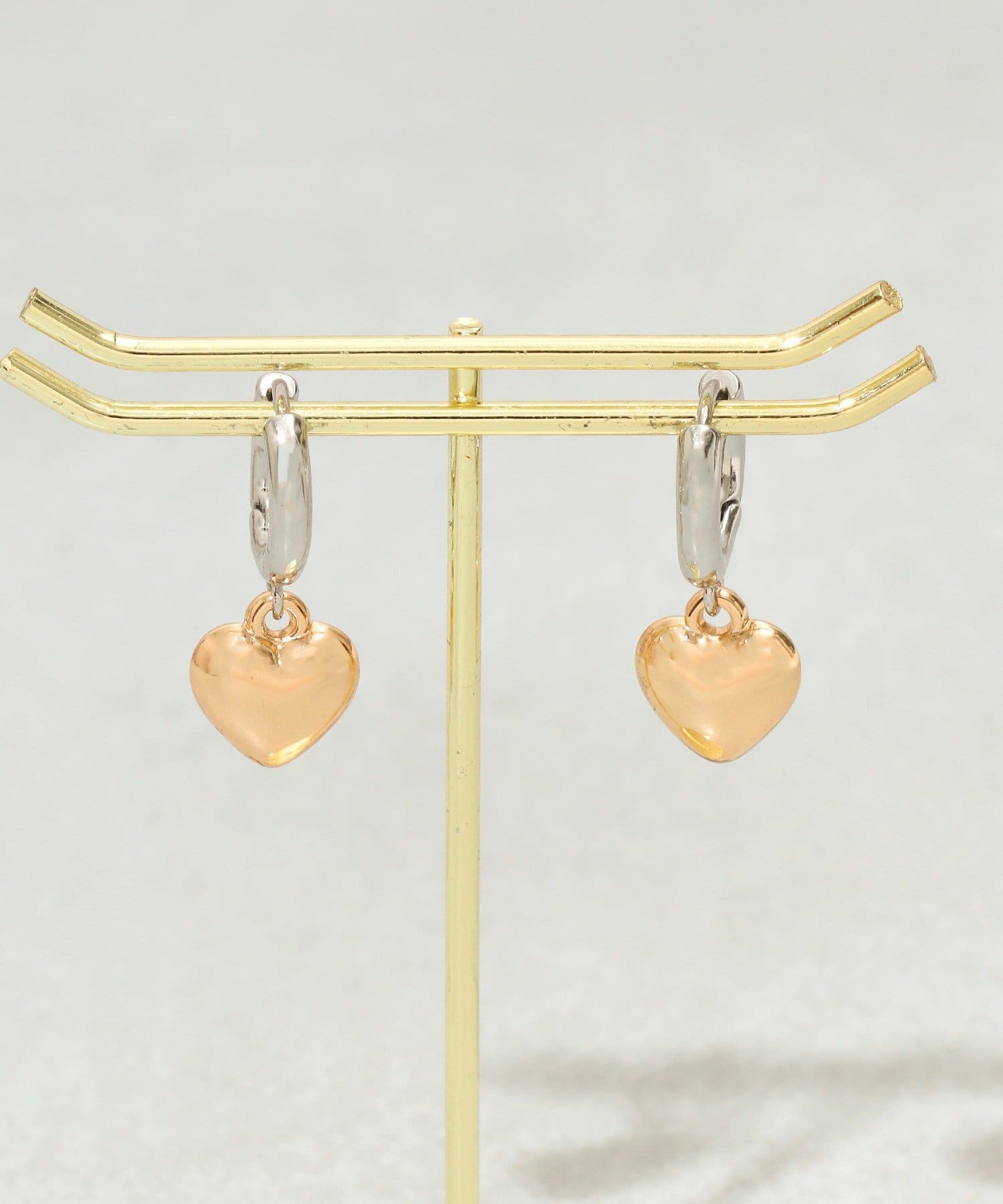 3COINS(スリーコインズ) 2トーンハートワンタッチピアス