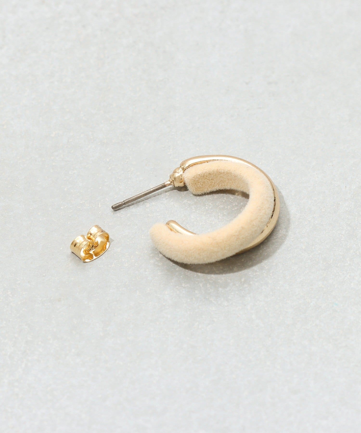 3COINS(スリーコインズ) フロッキーメタルフープピアス