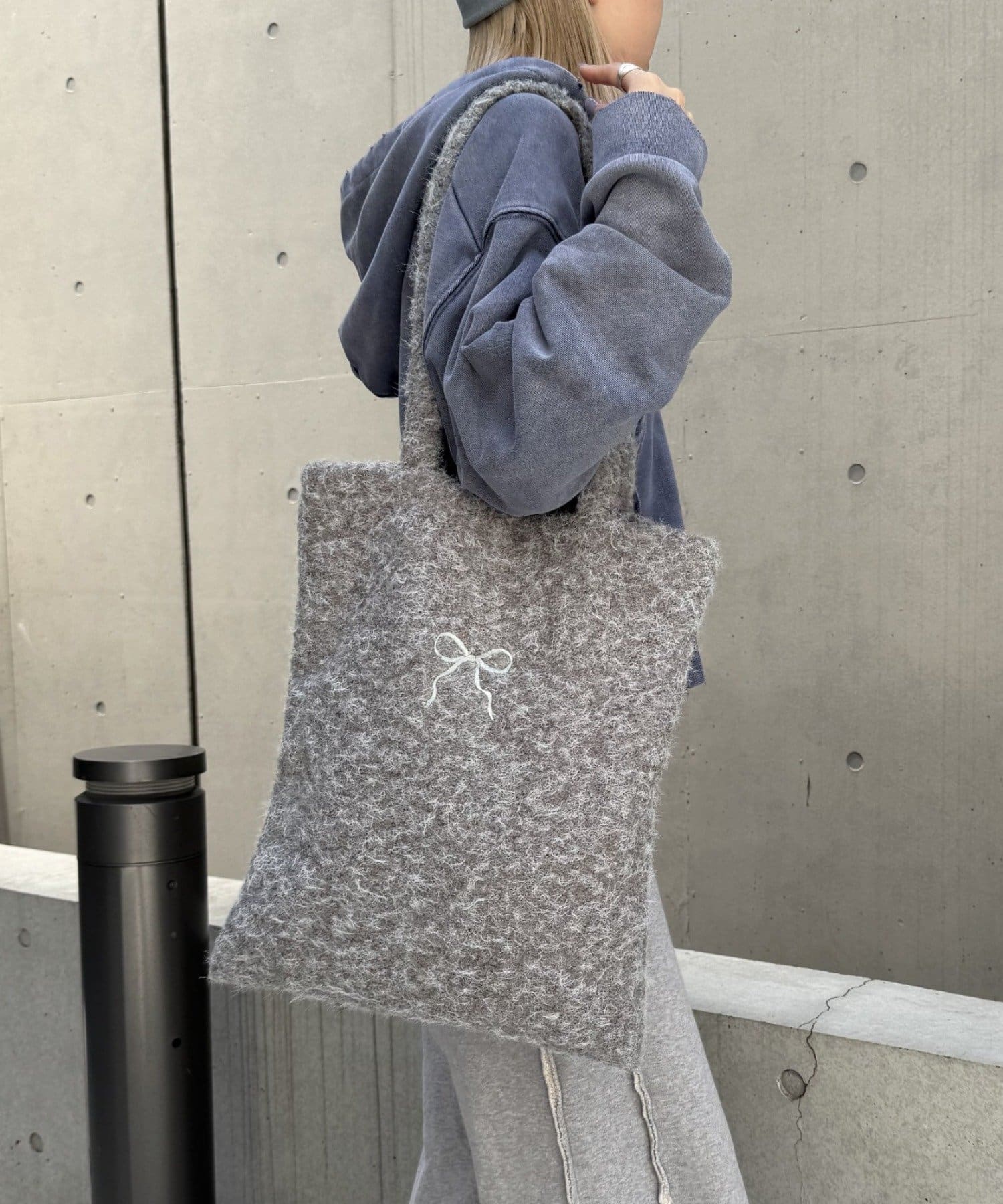 Lattice(ラティス) リボン刺繍トートバッグ