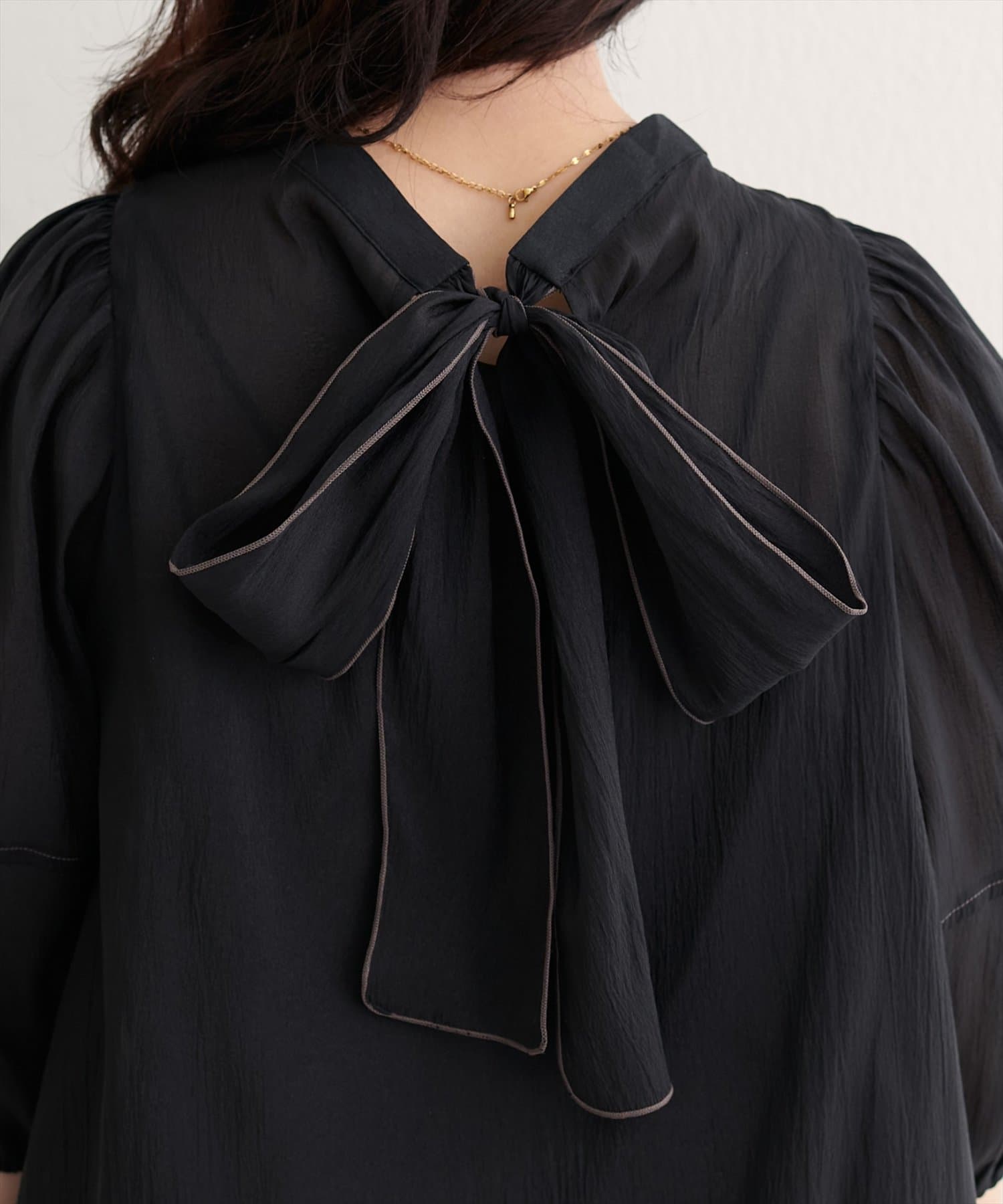 natural couture(ナチュラルクチュール) 【WEB限定】〈osono〉配色シアーボウタイブラウス