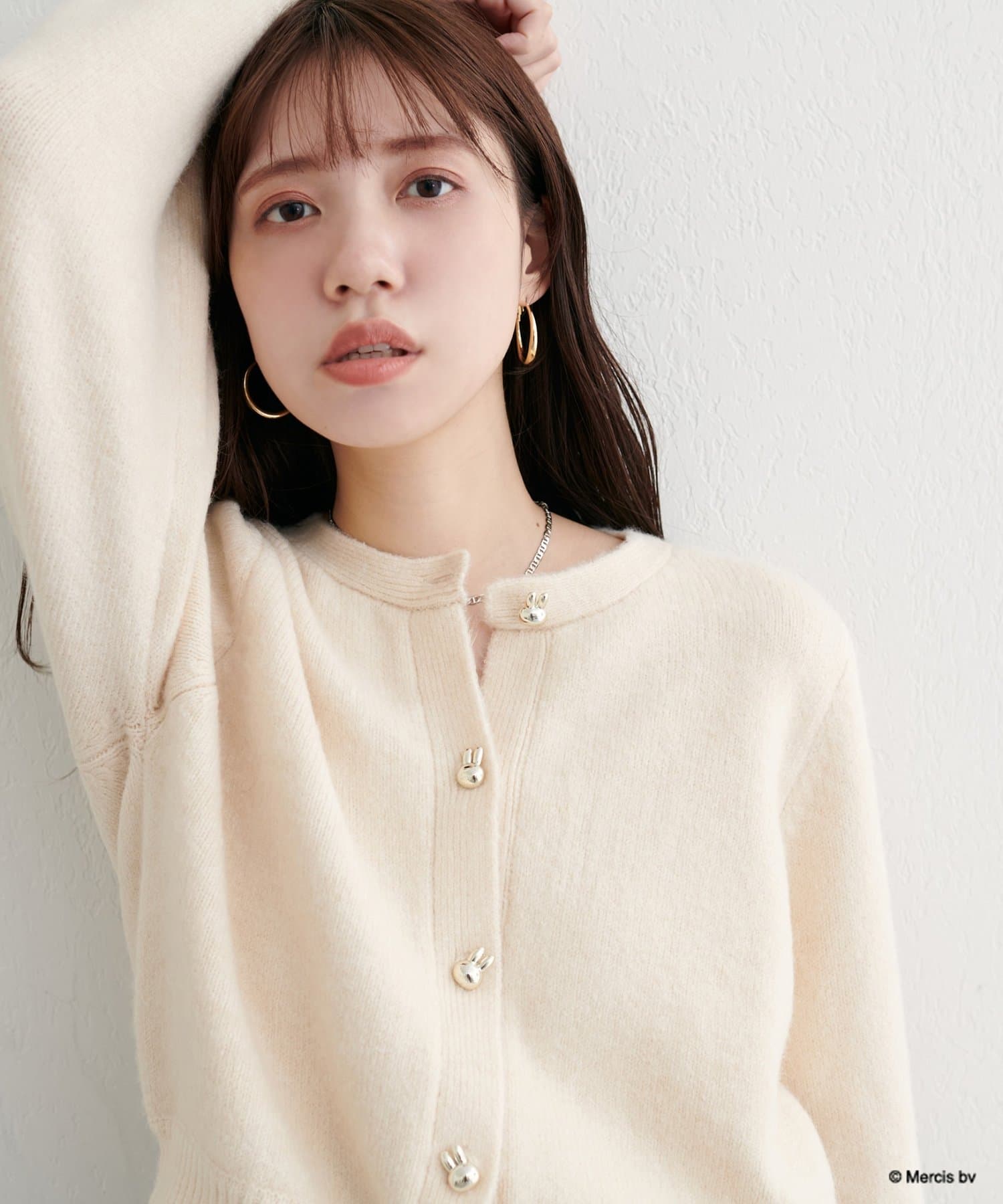 値下げnatural couture miffyコラボ 金釦付きポリニットカーデ miffyコラボ】miffy金釦付きポリニットカーデ | natural couture