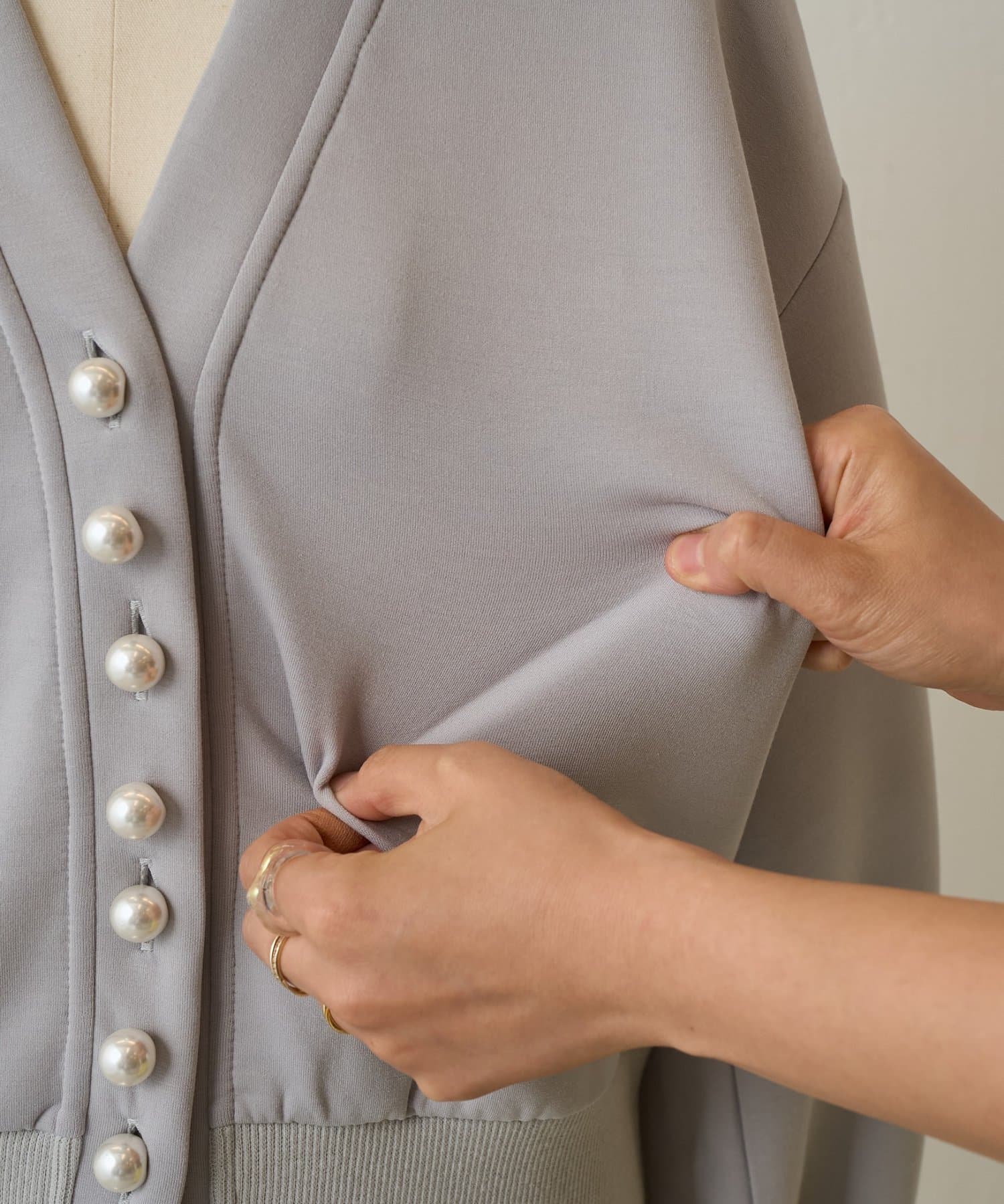 BEARDSLEY(ビアズリー) パール釦ダンボールカーディガン