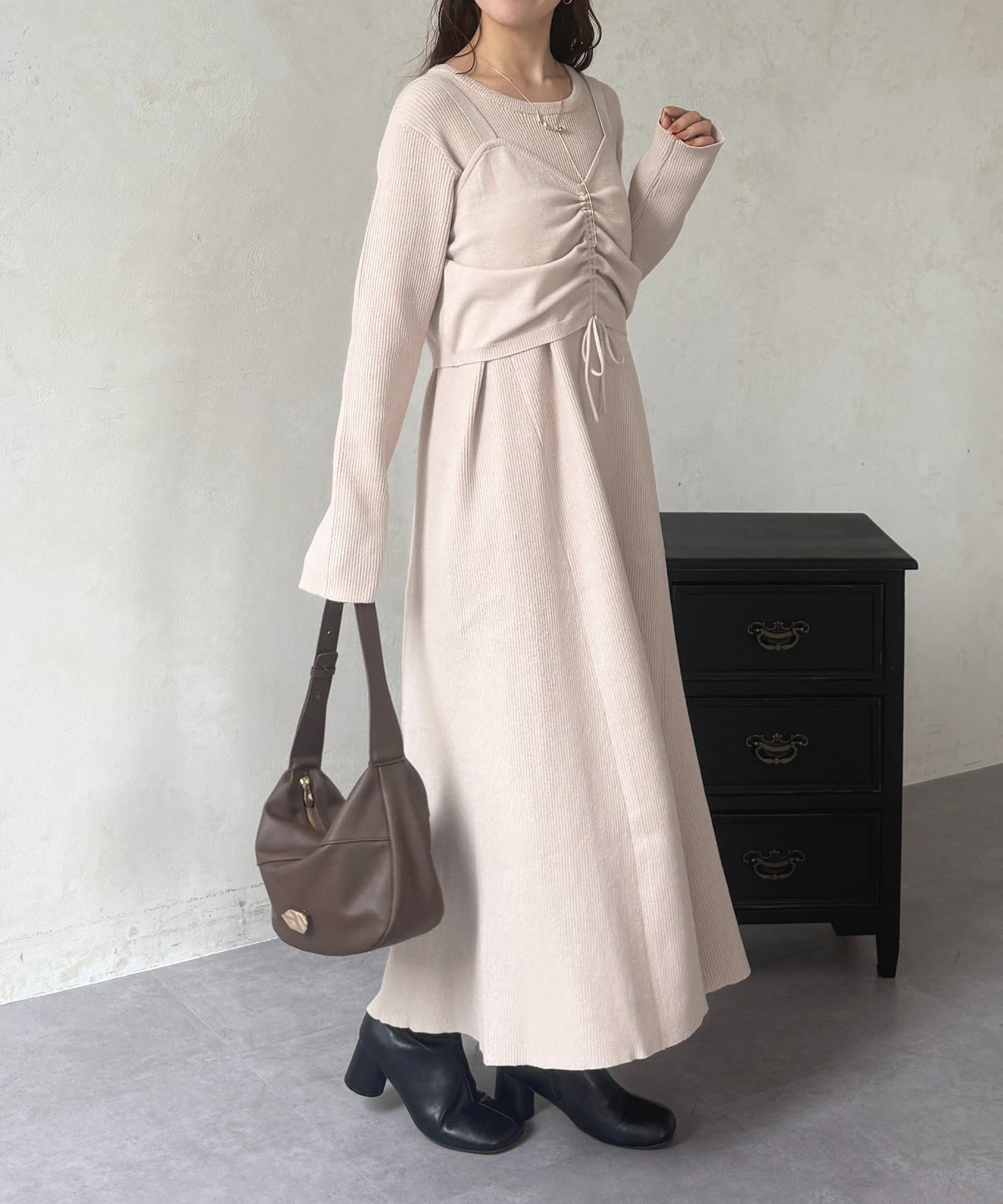 Thevon.(ゼヴォン) シャーリングビスチェ×リブニットワンピース