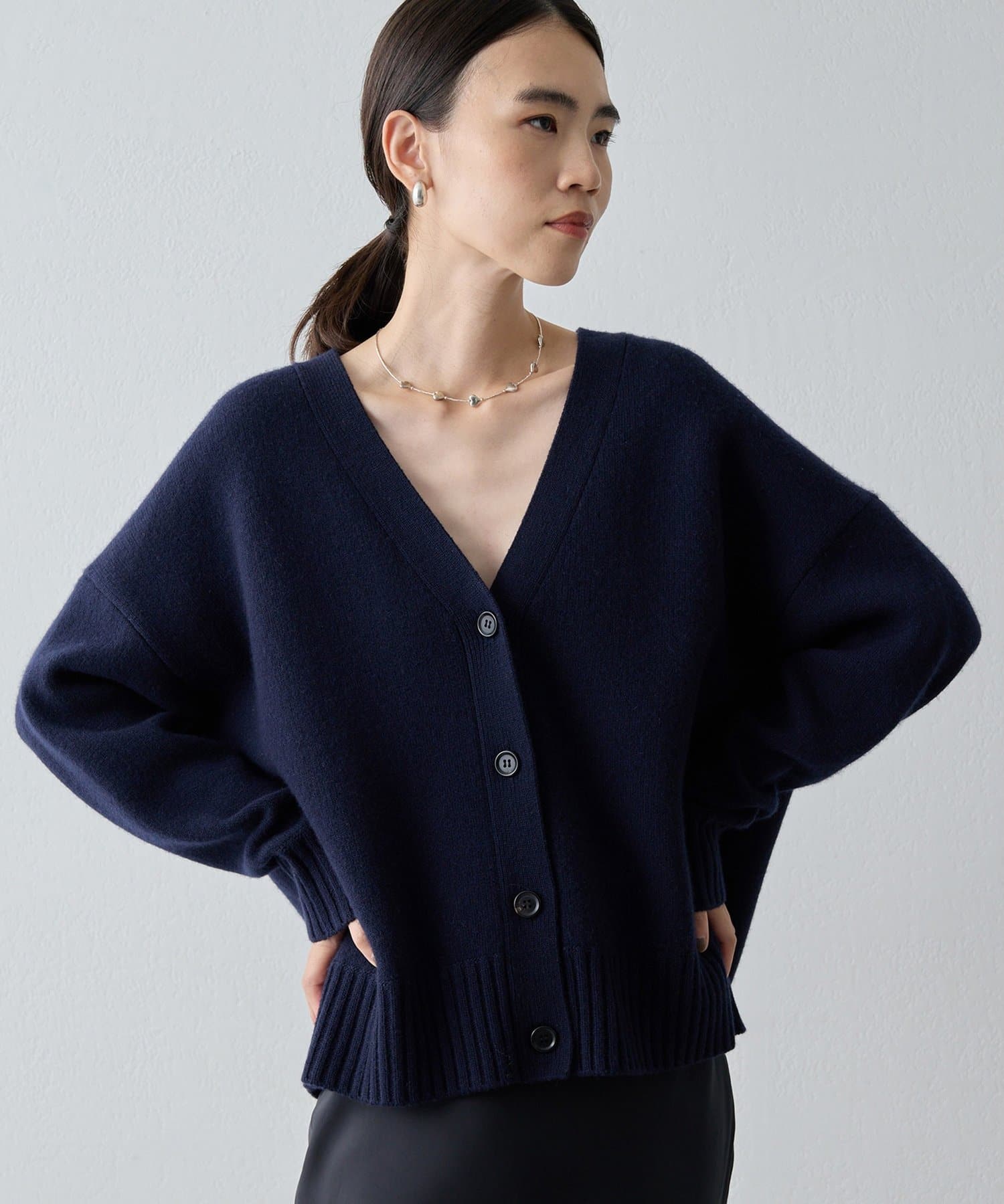 Whim Gazette(ウィム ガゼット) 【Drawing Numbers】接結ルーズVネックカーディガン